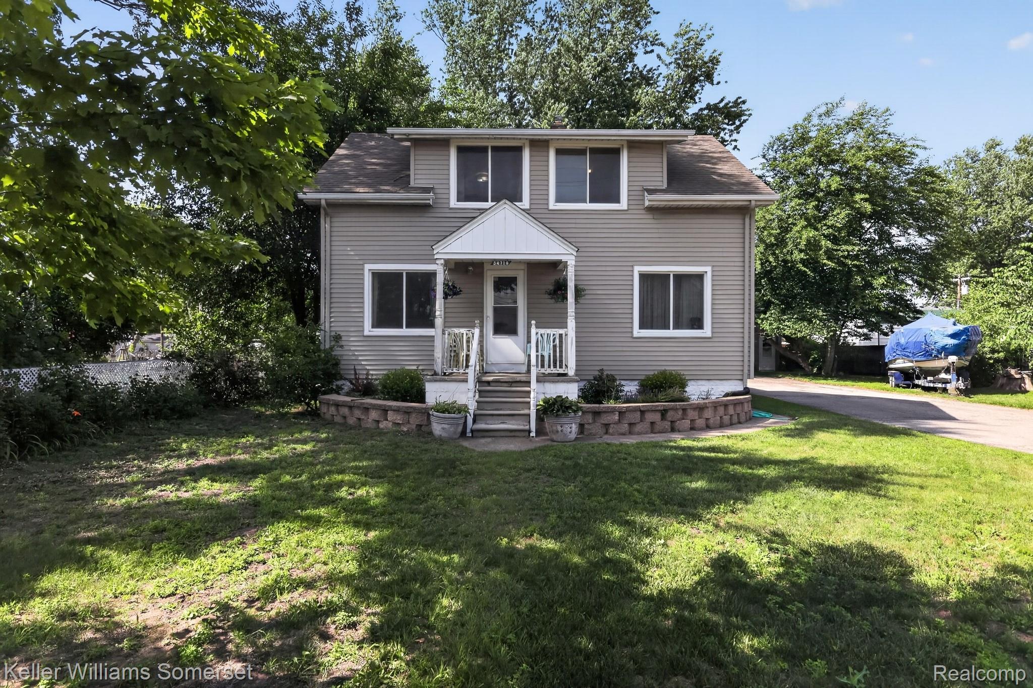 34718, Cherry Hill, Westland, Michigan, 48185