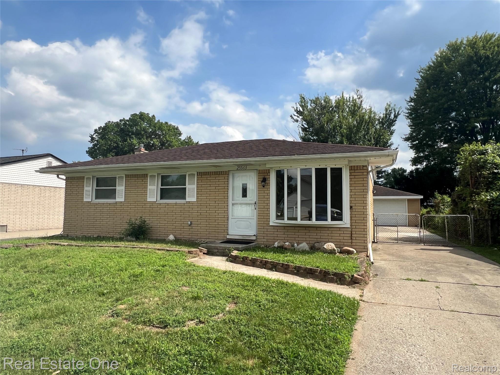 25563, Baker, Taylor, Michigan, 48180