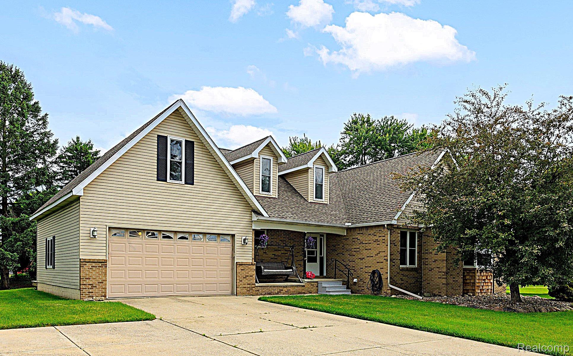 18570, Hollie Drive, Macomb, Michigan, 48044