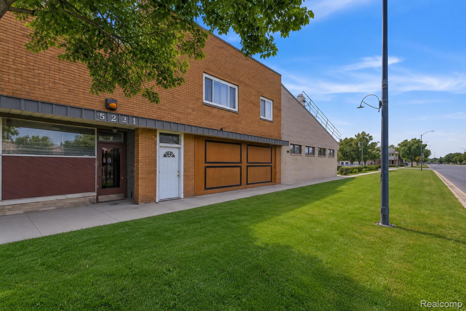 5223, Allen, Allen Park, Michigan, 48101