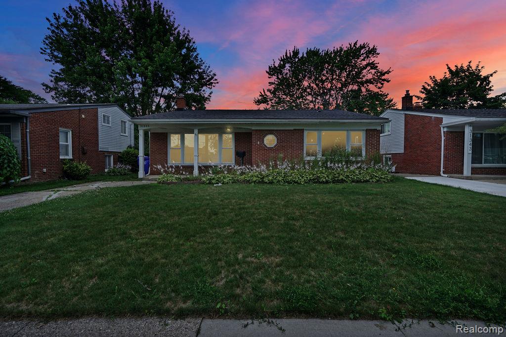31335, Slumber, Fraser, Michigan, 48026
