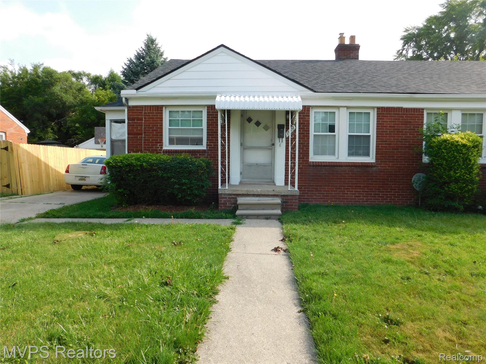 18557, Roscommon, Harper Woods, Michigan, 48225
