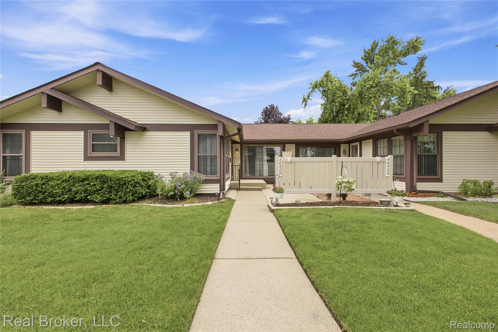 40424, Newport, #73, Plymouth, Michigan, 48170