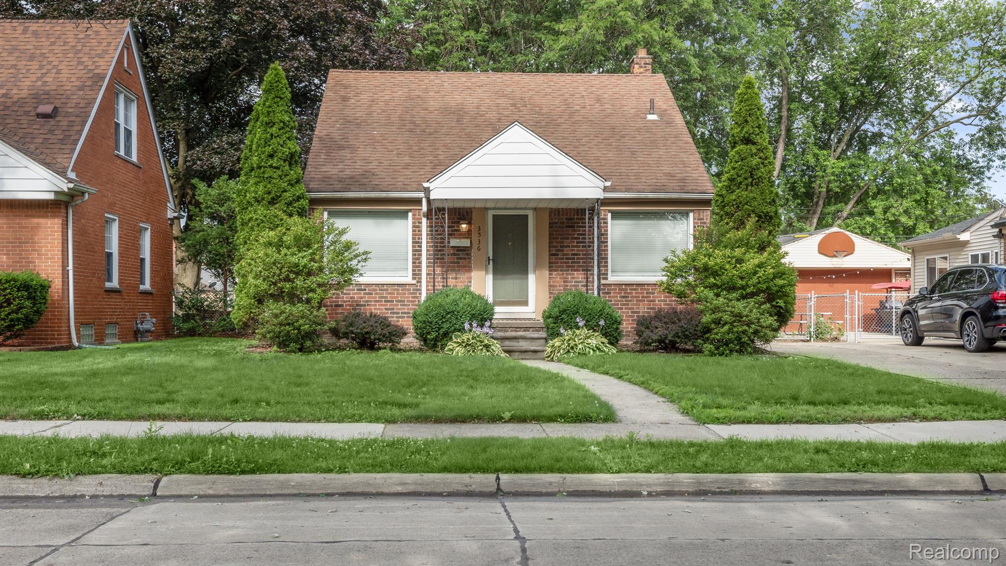 3536, CORNELL, Dearborn, Michigan, 48124