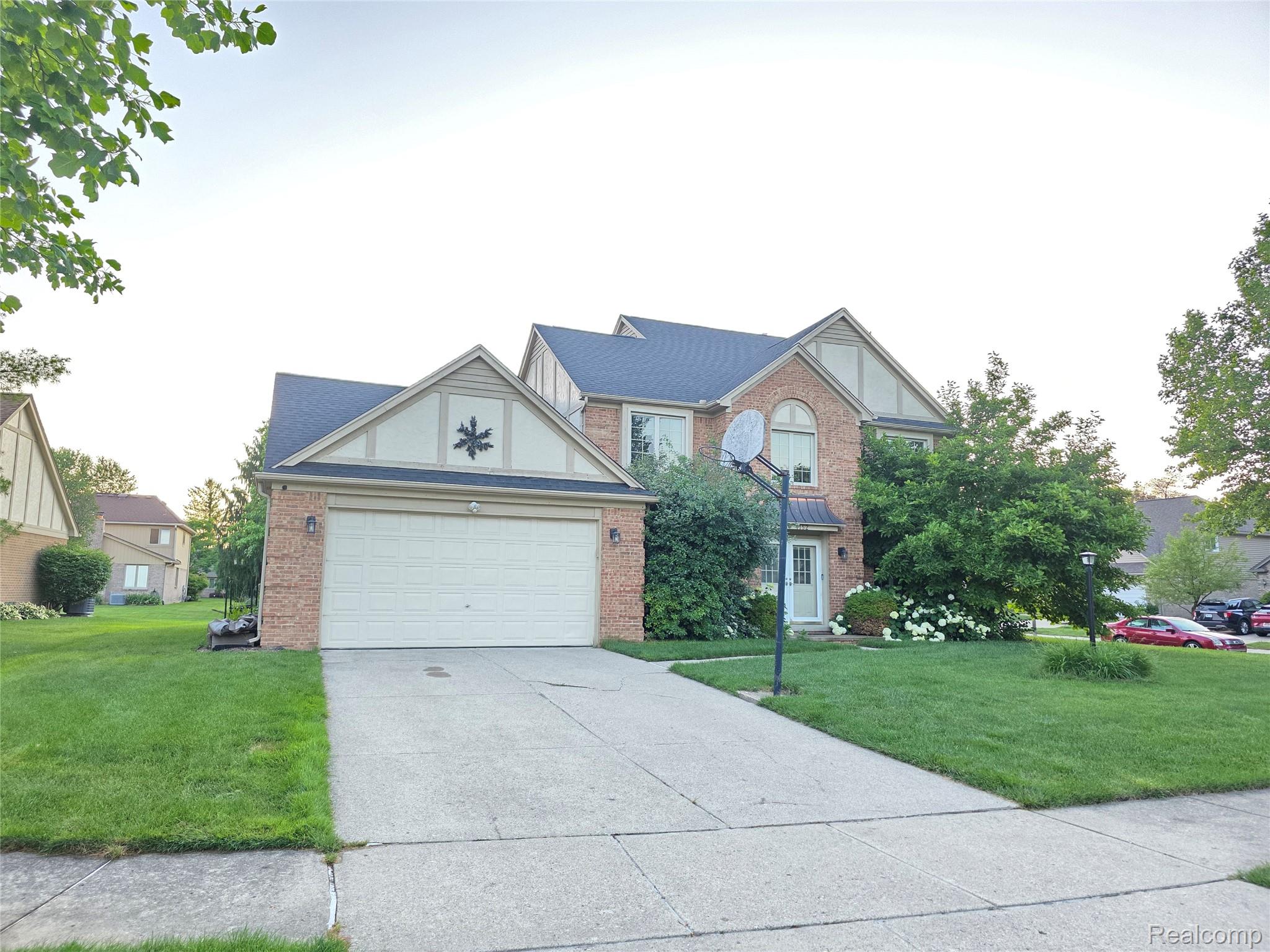 1152, Congress, Troy, Michigan, 48085