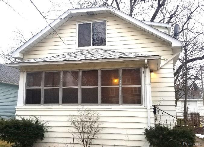 16 1/2, MOROSS, Mt. Clemens, Michigan, 48043
