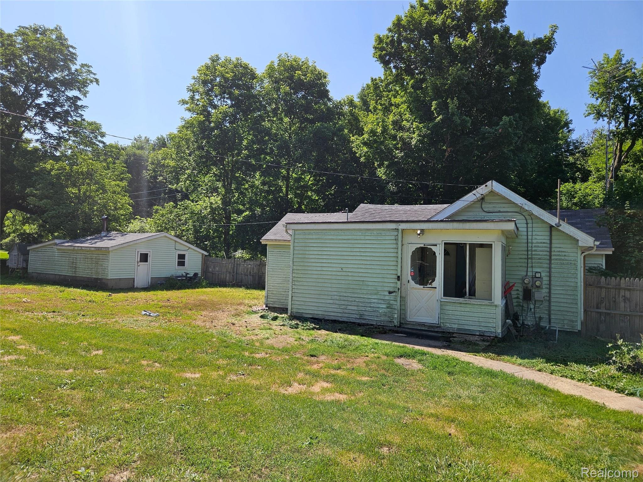 6406, 12th, Otter Lake, Michigan, 48464