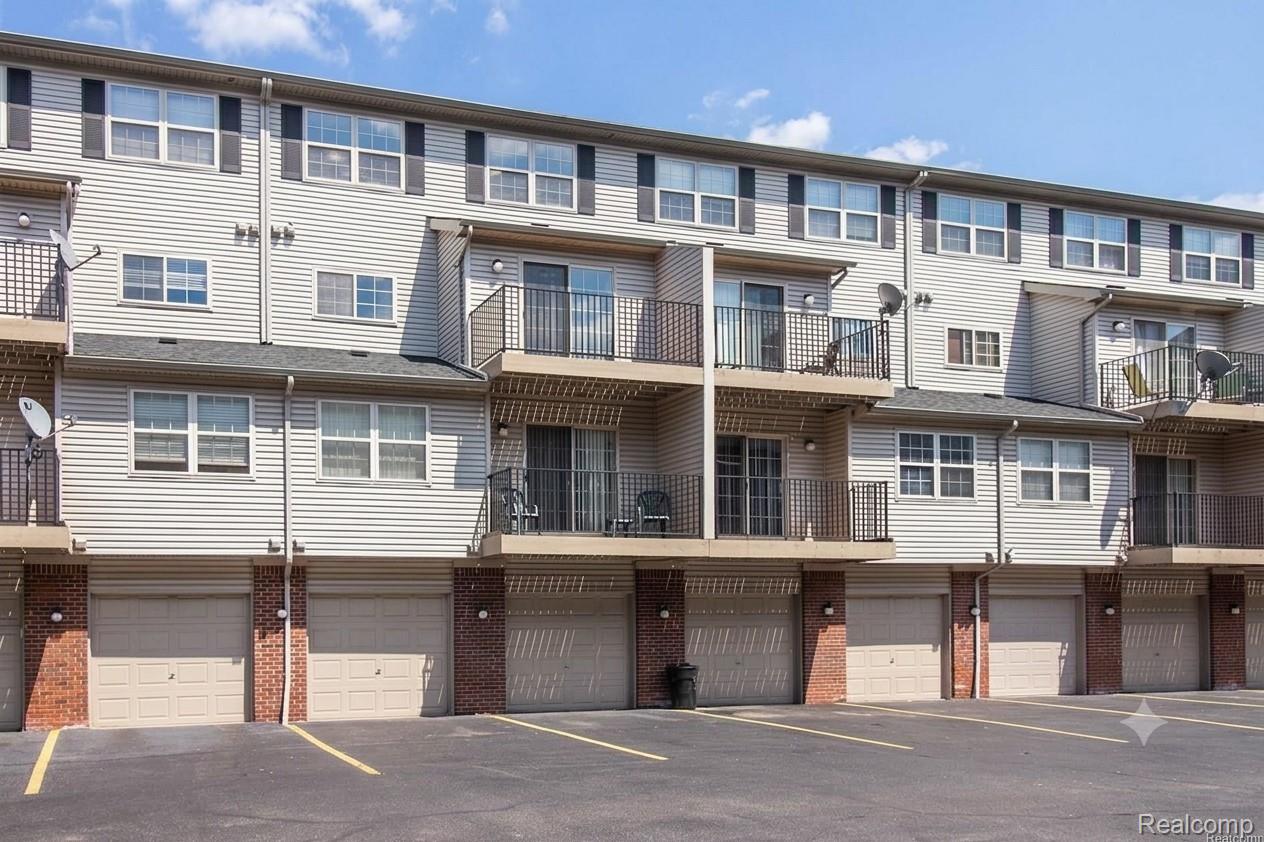 29415, Glen Oaks, Farmington Hills, Michigan, 48334