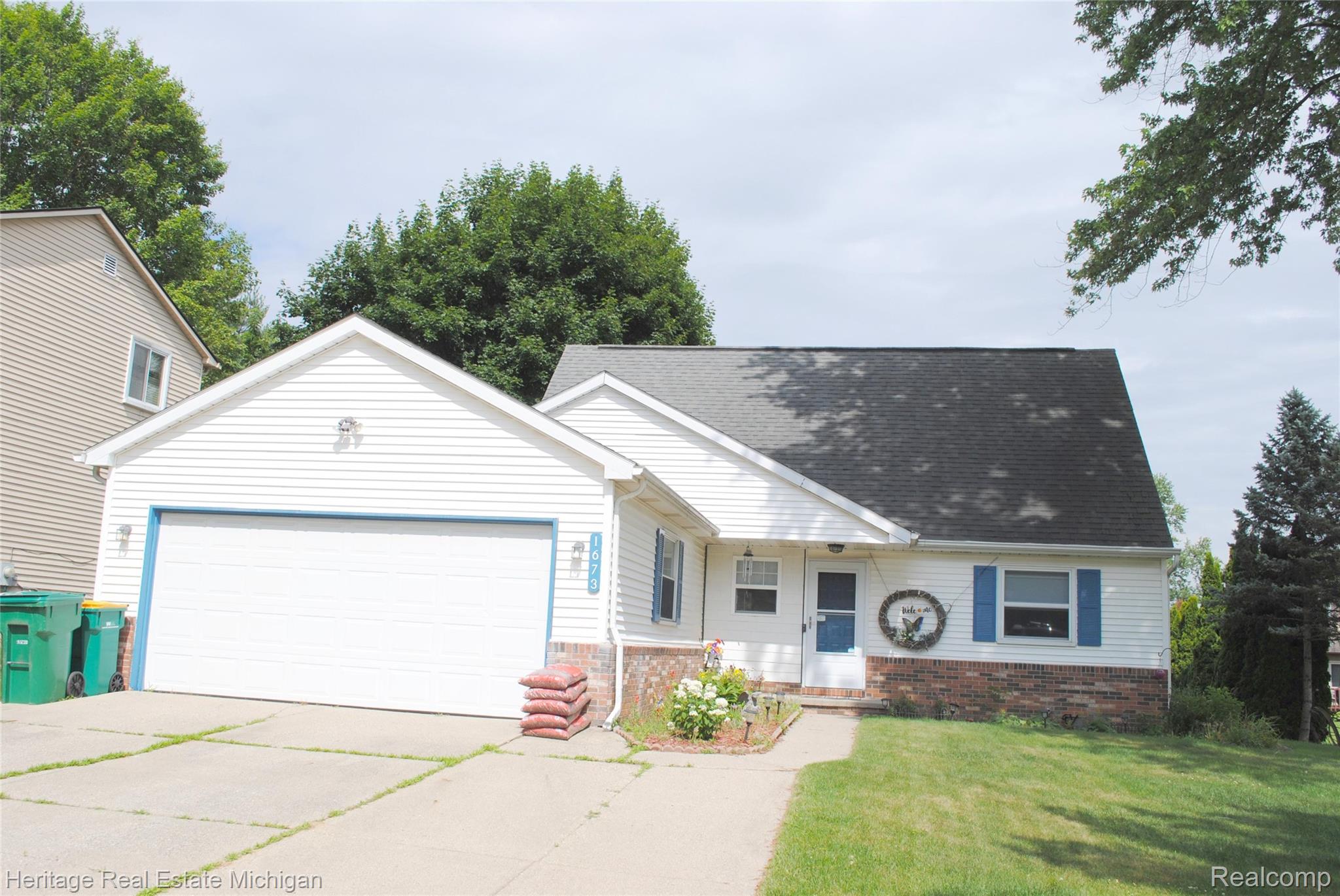 1673, Woodlake Circle, Brighton, Michigan, 48116