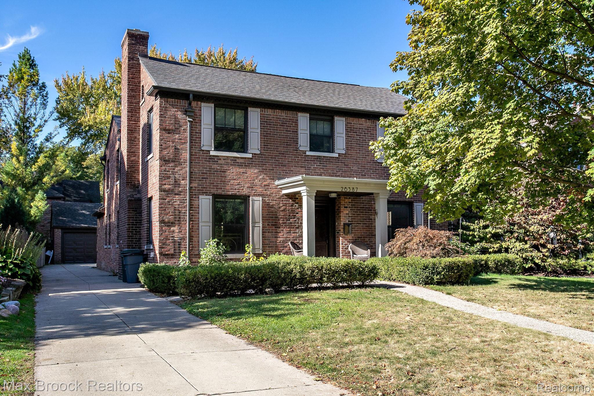 26387, Dundee, Huntington Woods, Michigan, 48070