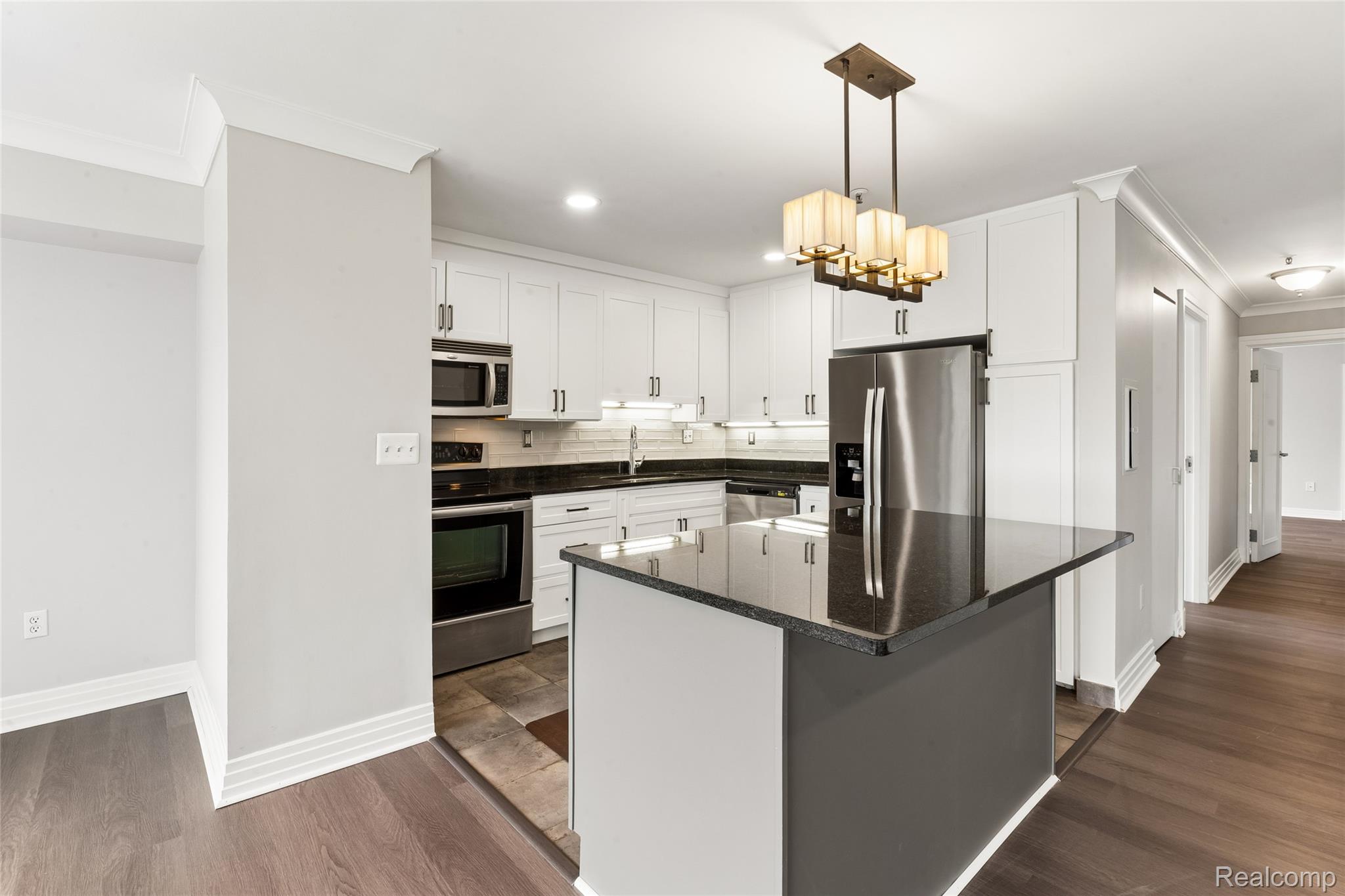 1001, Jefferson, #2a, Detroit, Michigan, 48226