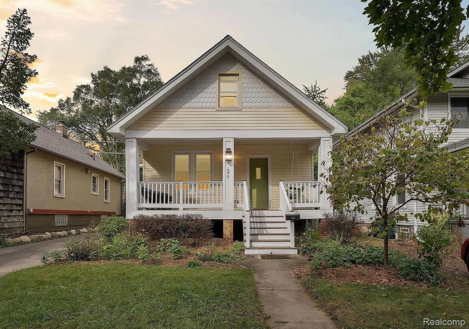 577, Laprairie, Ferndale, Michigan, 48220
