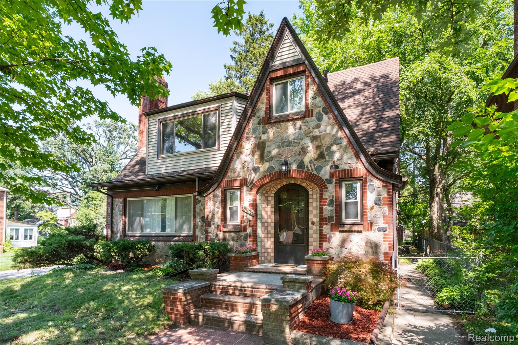 16614, Edinborough, Detroit, Michigan, 48219