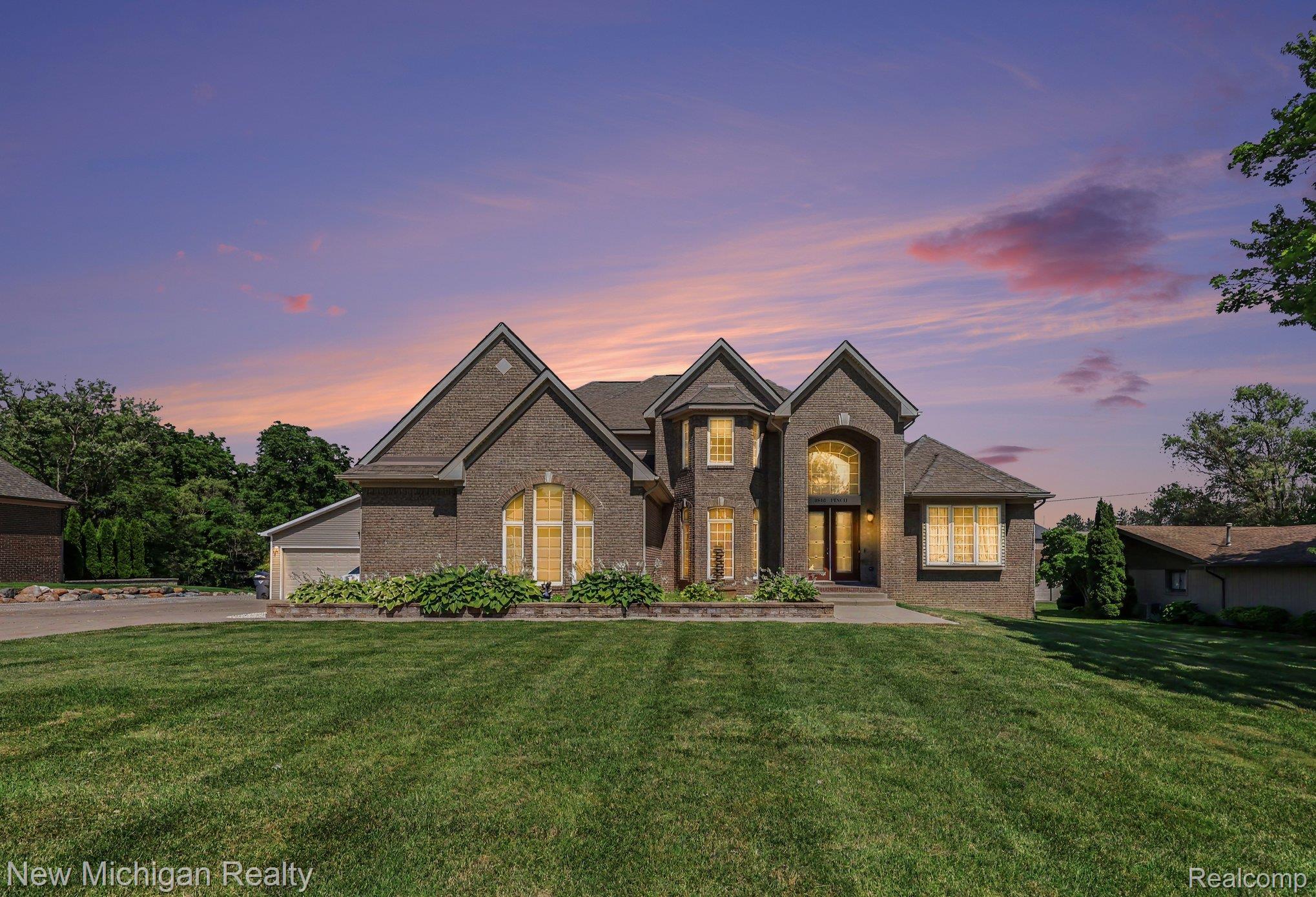3812, Finch, Troy, Michigan, 48084