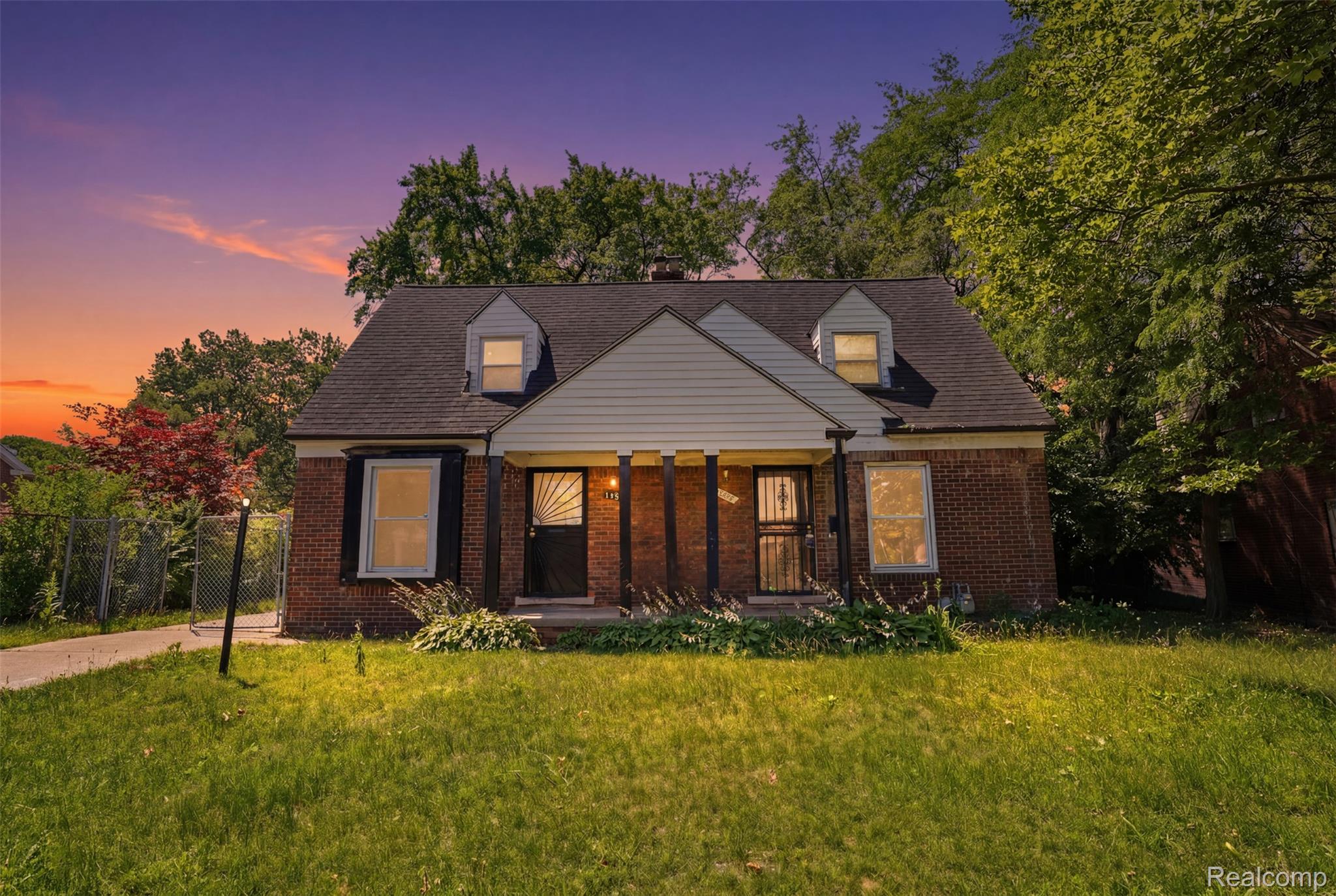 7335, Curtis, Detroit, Michigan, 48221