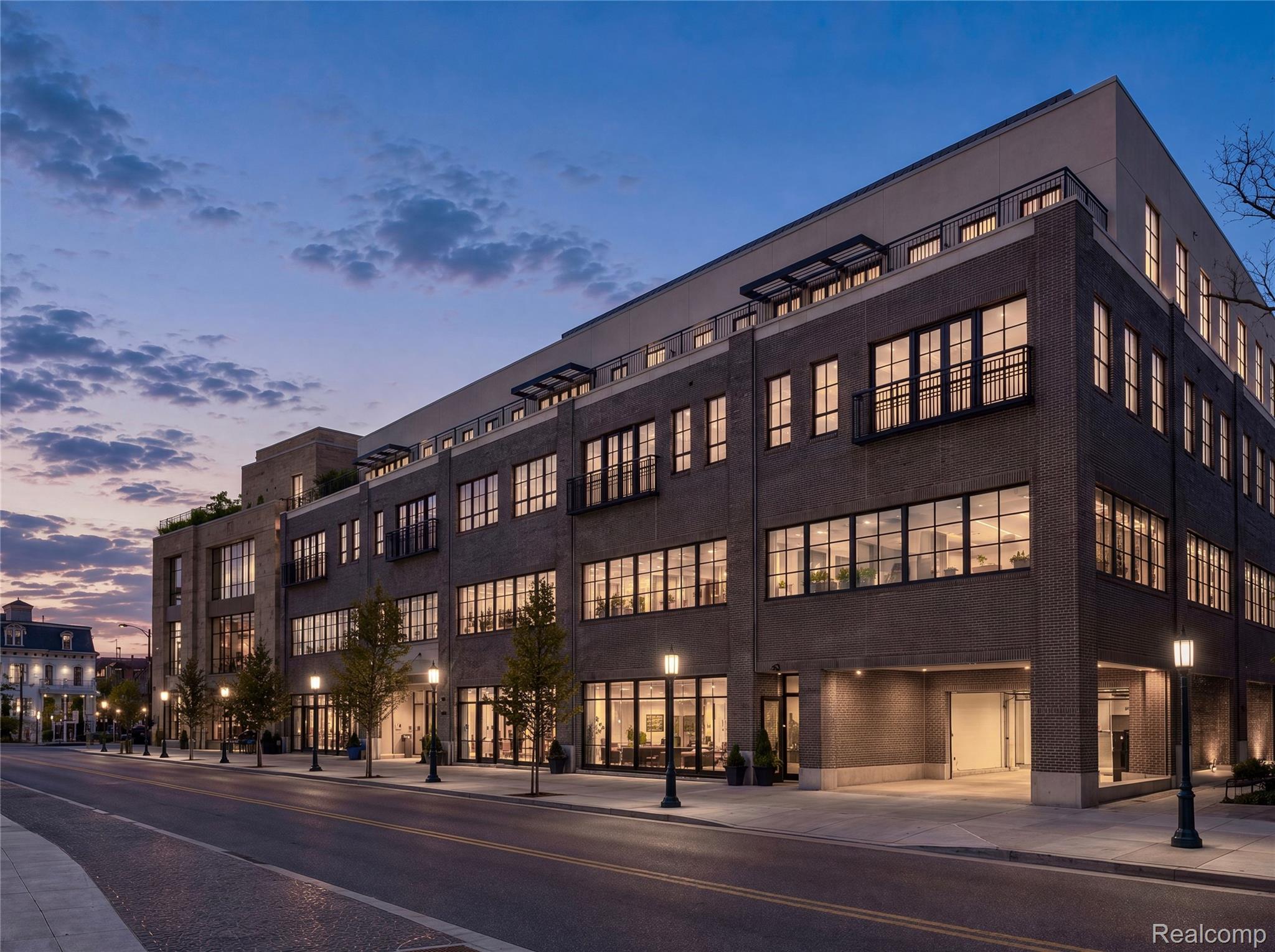 370, Brown, #301, Birmingham, Michigan, 48009