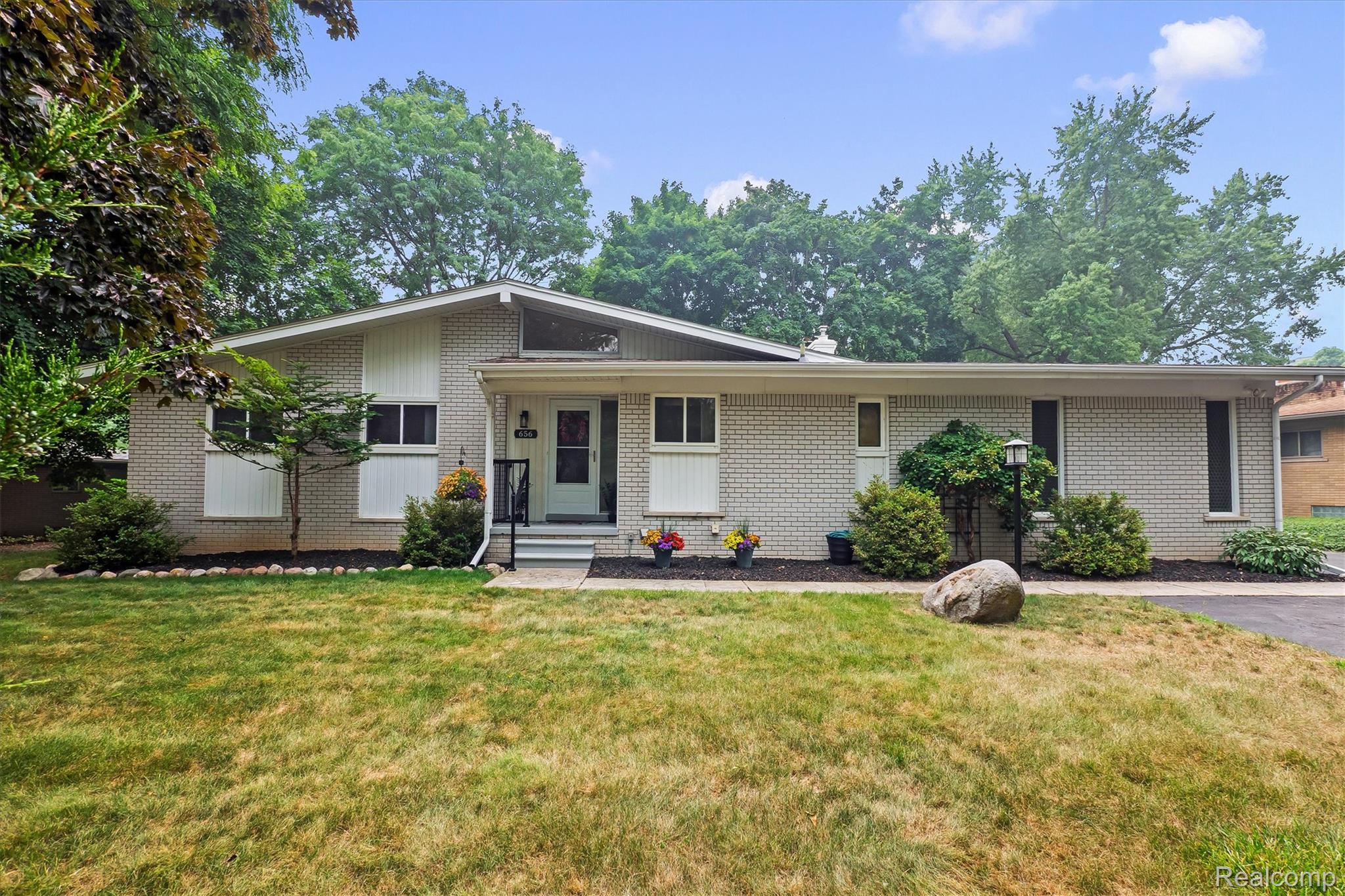 656, Lynndale, Rochester Hills, Michigan, 48309