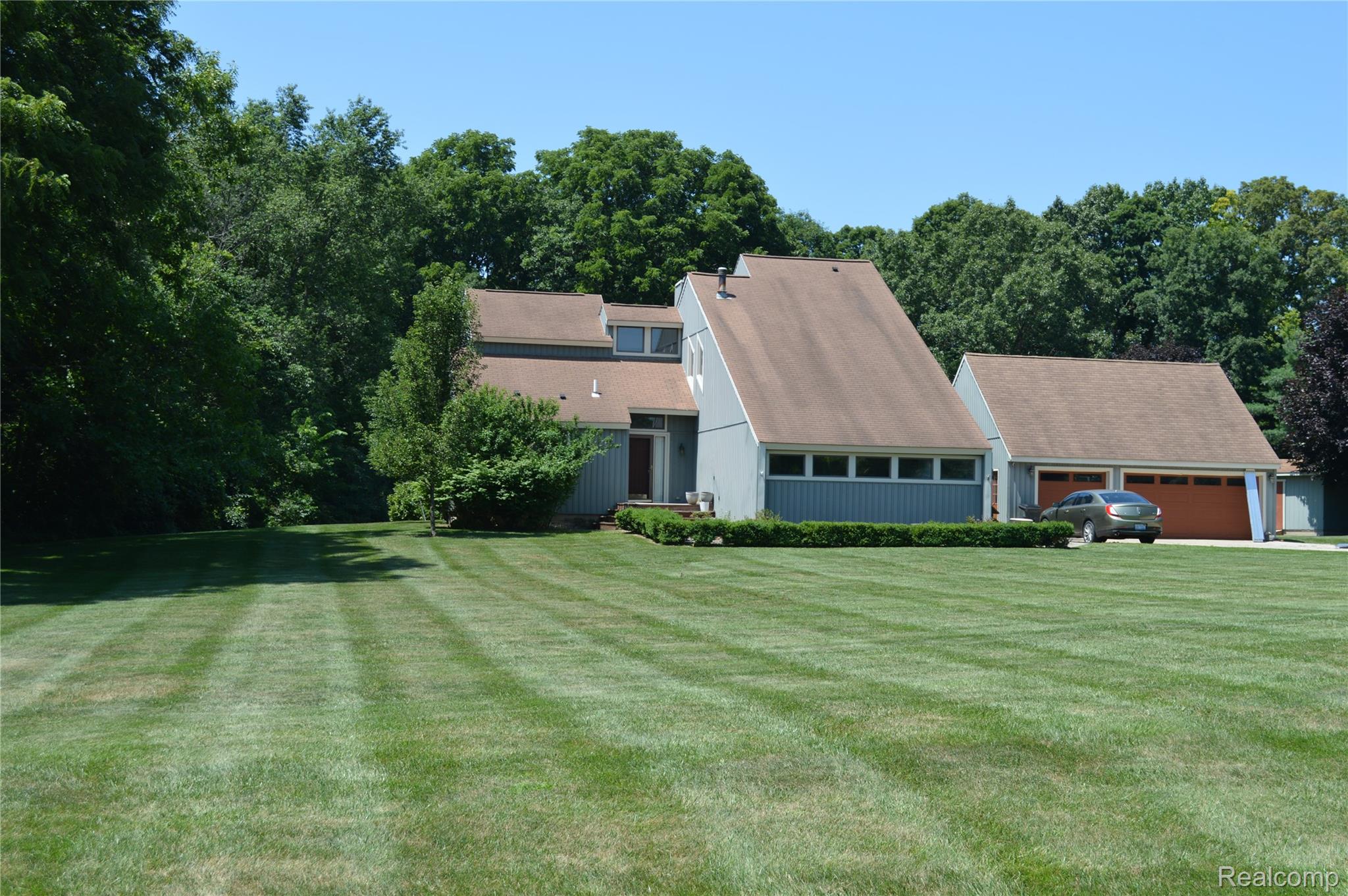 10055, Walnut Hill, Davisburg, Michigan, 48350