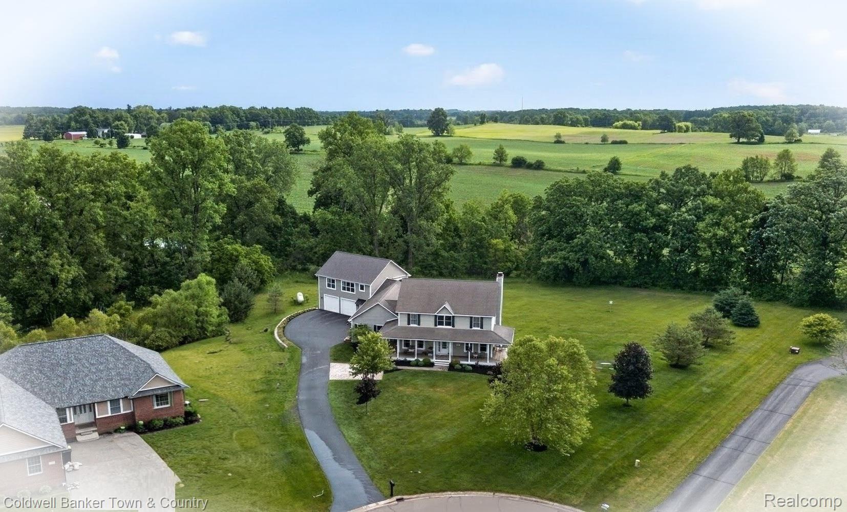 918, Gray Fox, Howell, Michigan, 48843