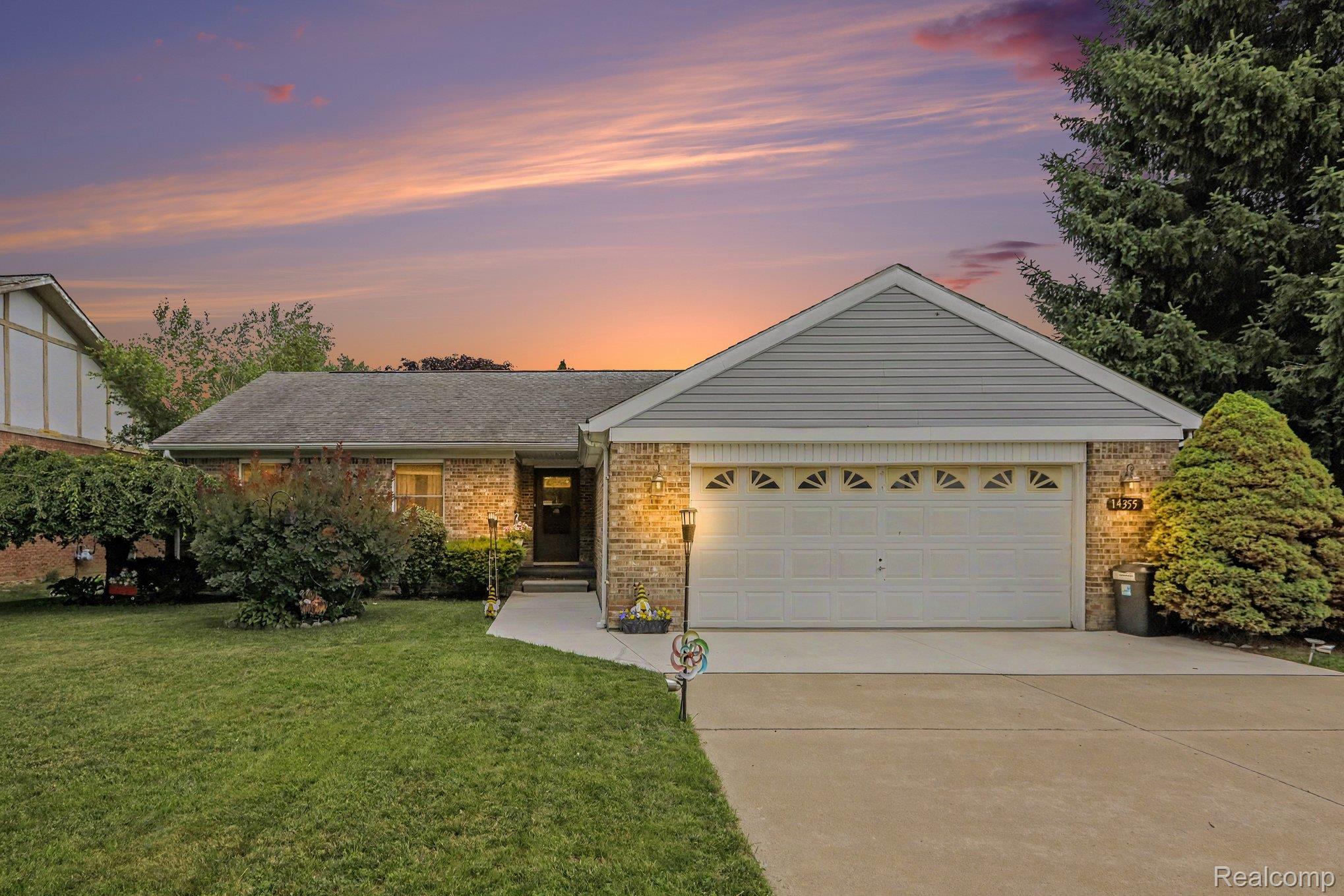 14355, Westlake, Taylor, Michigan, 48180