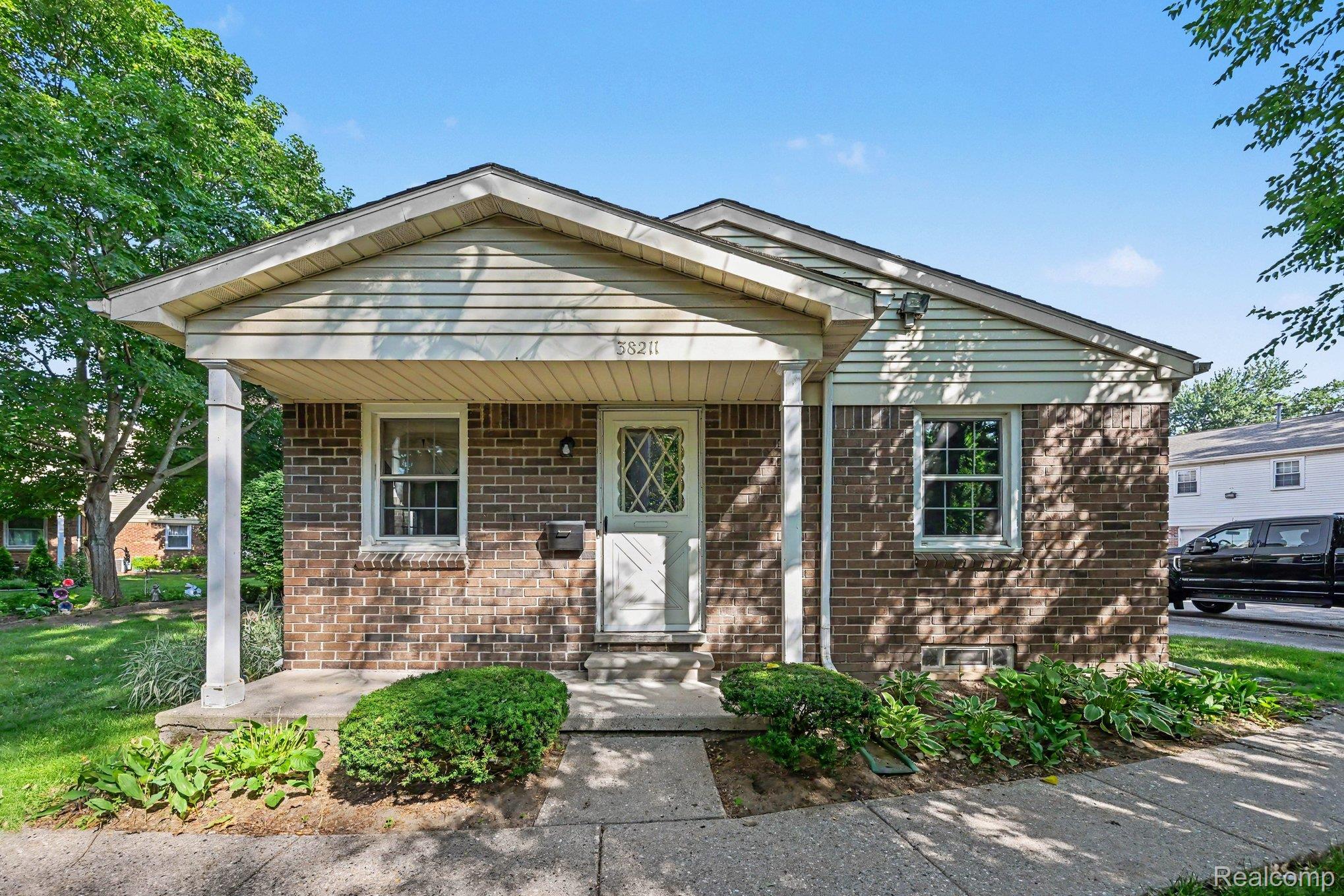 38211, Carolon, Westland, Michigan, 48185