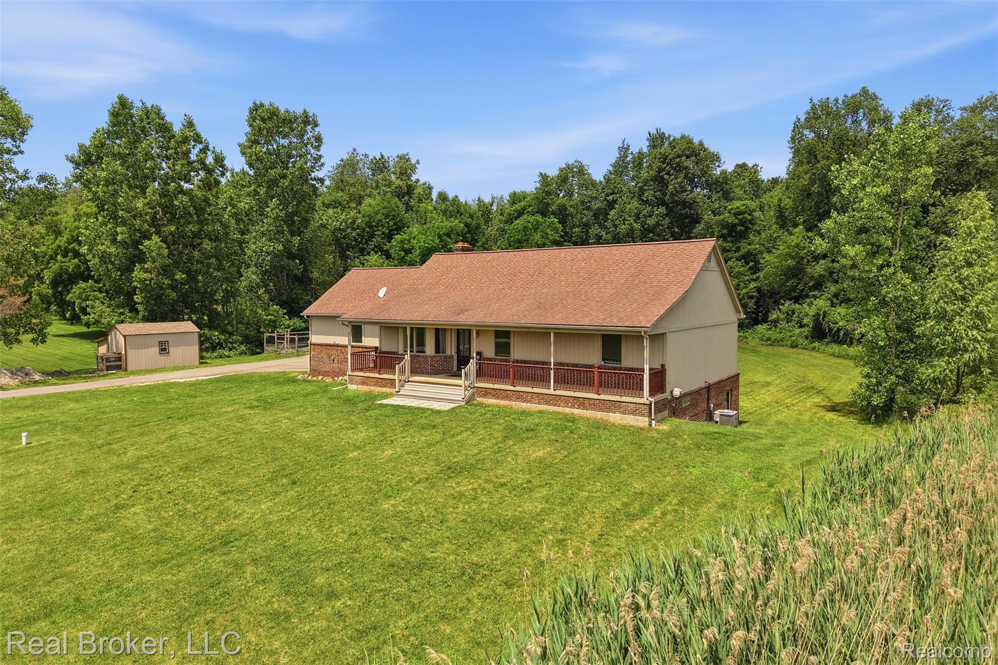 1050, Brocker, Metamora, Michigan, 48455