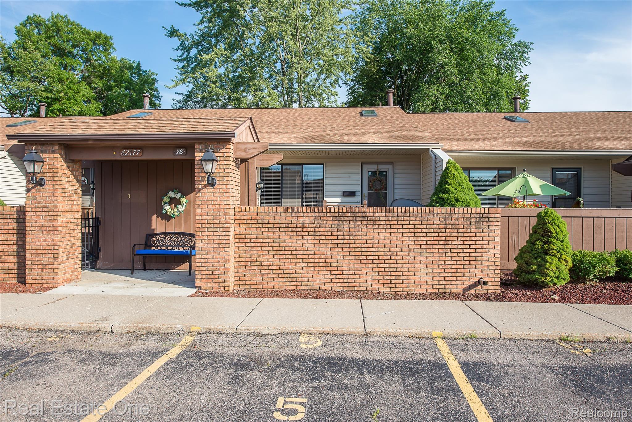 62177, TICONDEROGA, #4, South Lyon, Michigan, 48178