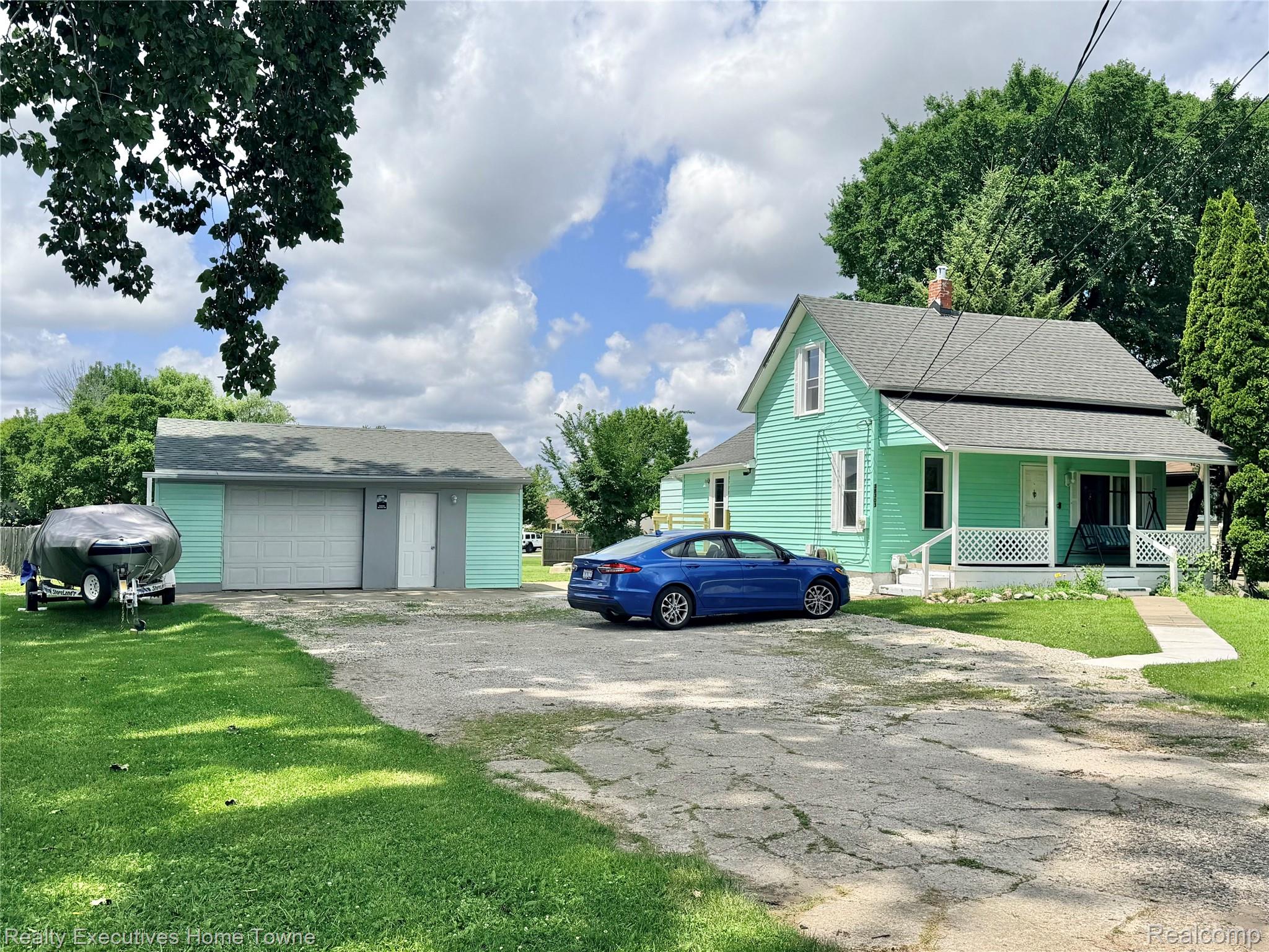 38303, Little Mack, Clinton Township, Michigan, 48036