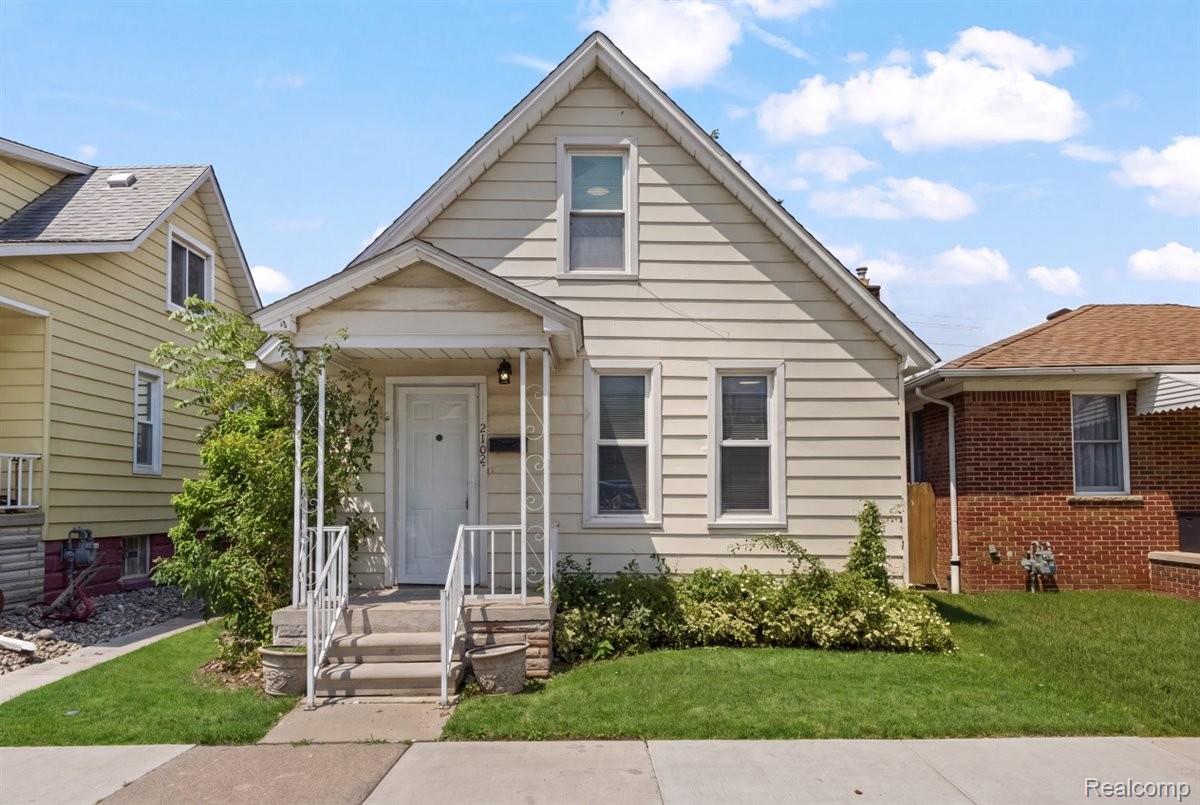 2104, 11th, Wyandotte, Michigan, 48192