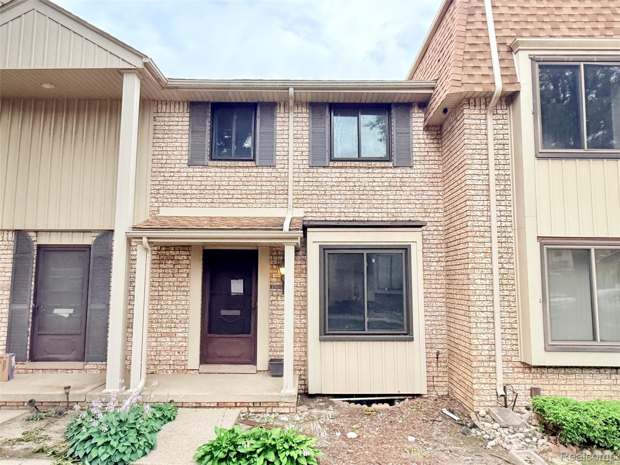 29105, Yorkshire, Warren, Michigan, 48088
