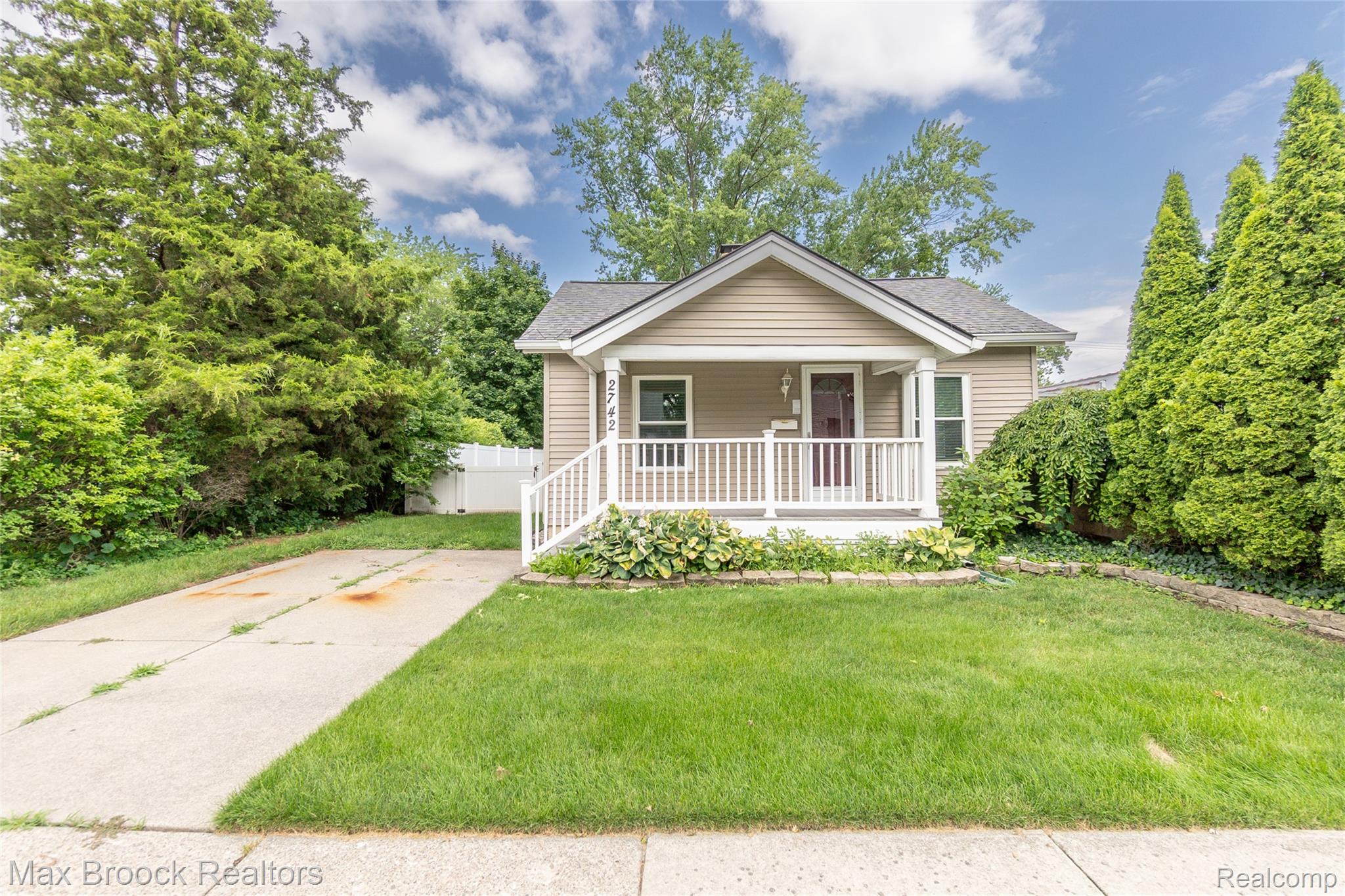 2742, Inman, Ferndale, Michigan, 48220