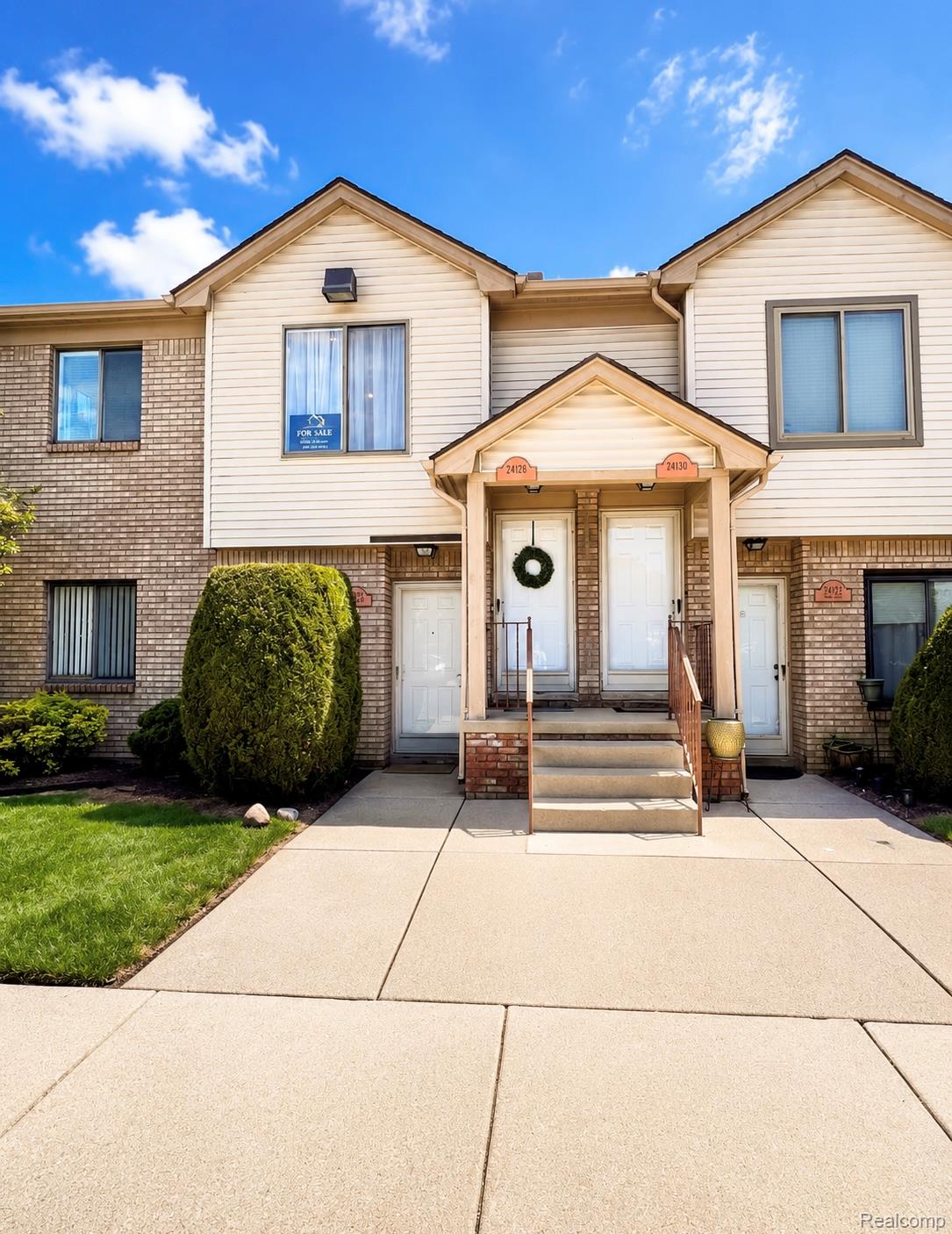 24128, Avon, Clinton Township, Michigan, 48036