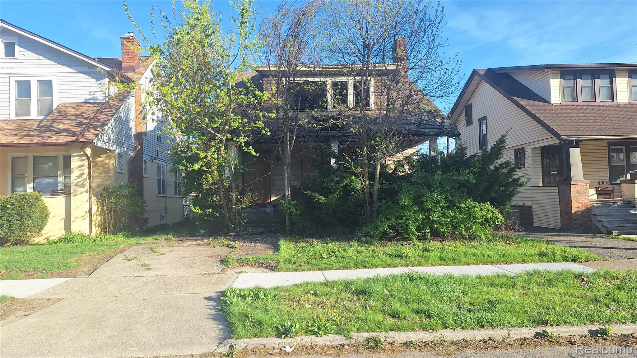 85, GENEVA, Highland Park, Michigan, 48203
