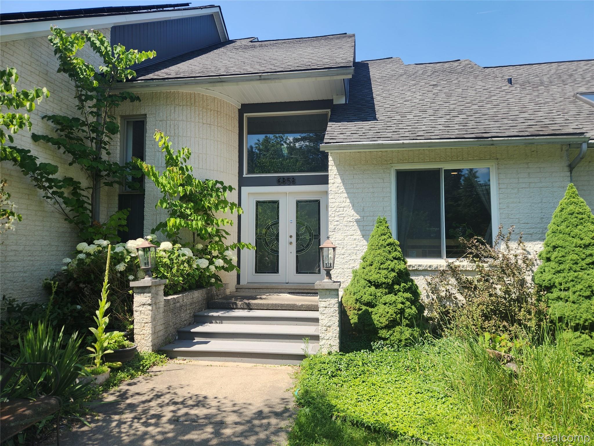 6858, Brockhurst, West Bloomfield, Michigan, 48322
