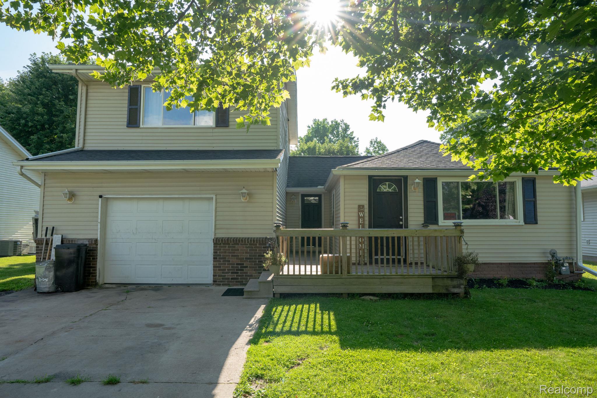 108, Carolina, Marysville, Michigan, 48040