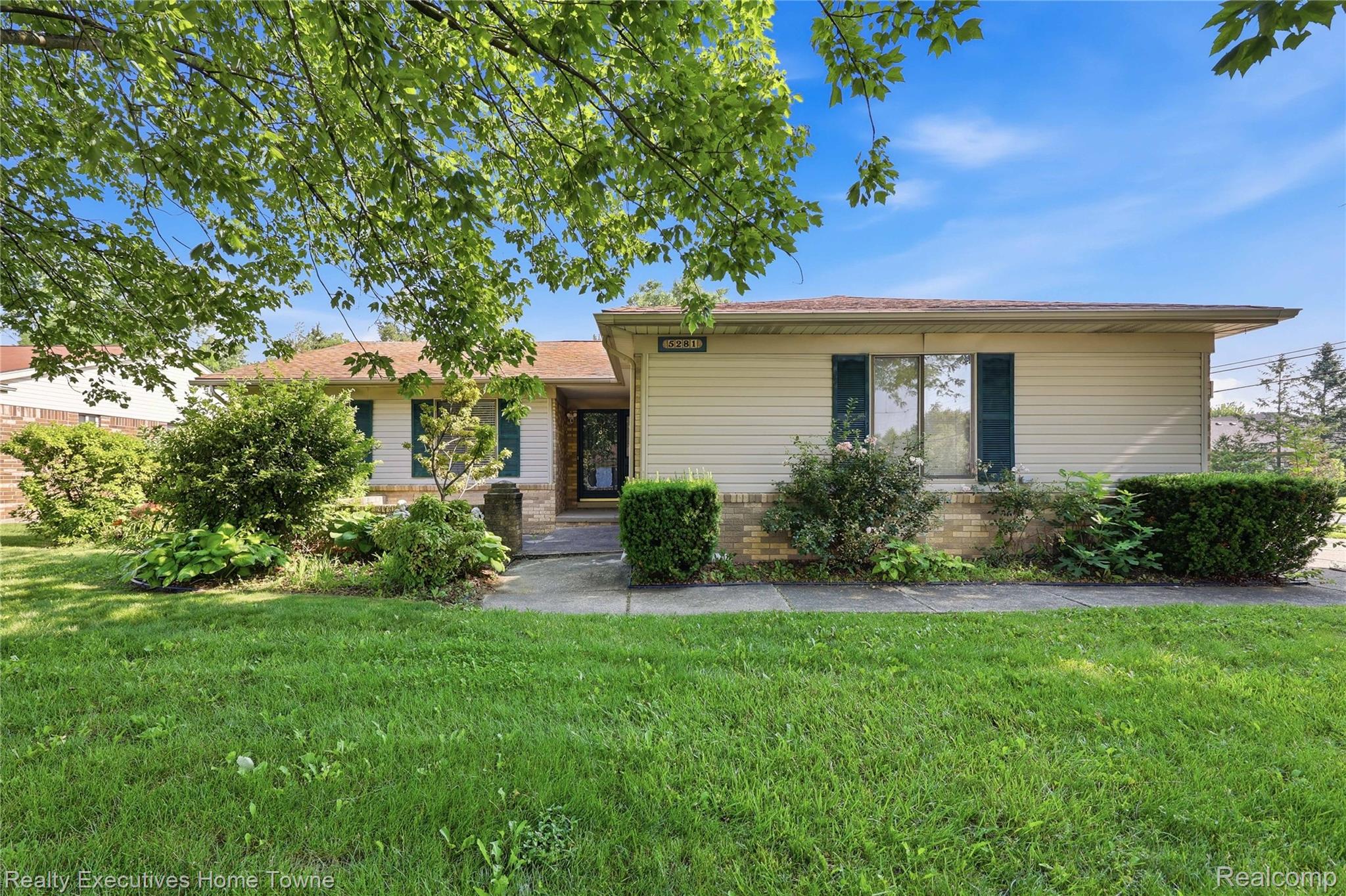 5281, Shruboak, Sterling Heights, Michigan, 48310