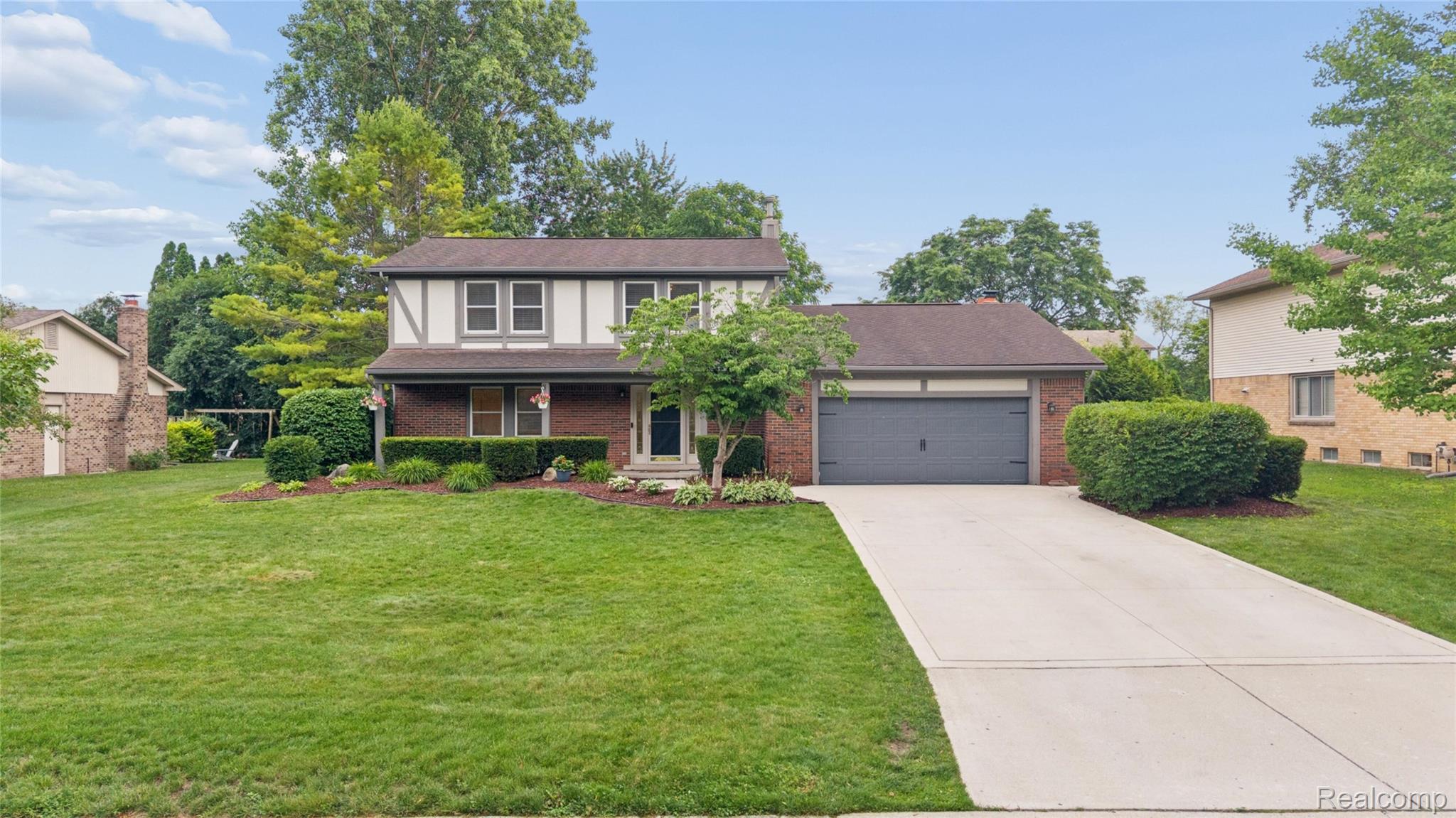 33143, Oak Hollow, Farmington Hills, Michigan, 48334