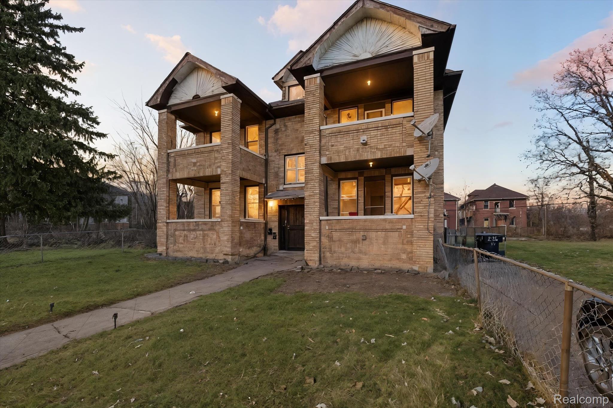 2928, Richton, Detroit, Michigan, 48206