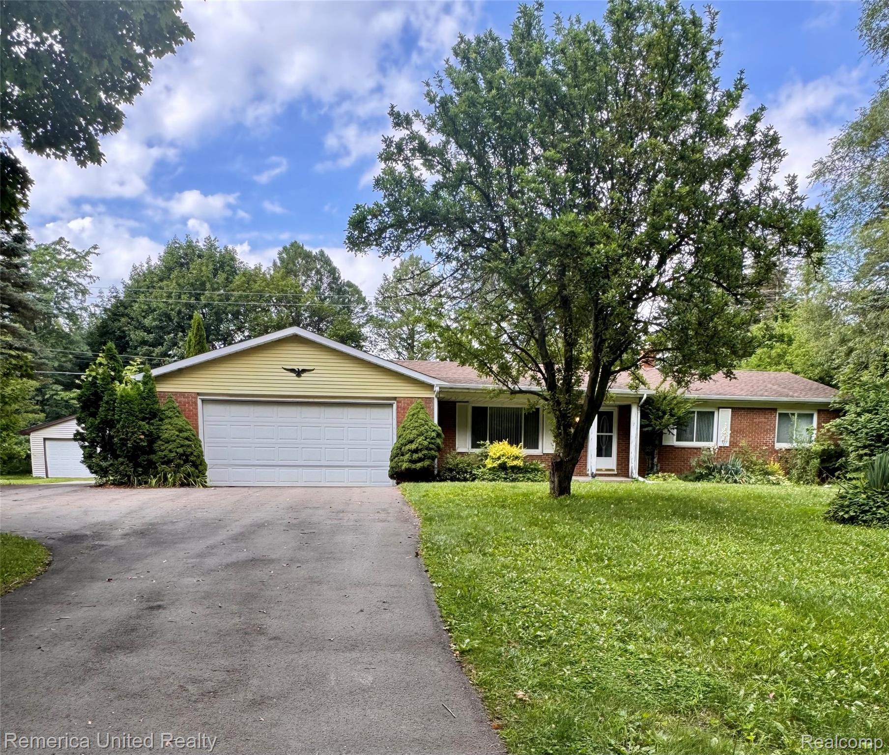 500, Keddle, Howell, Michigan, 48843