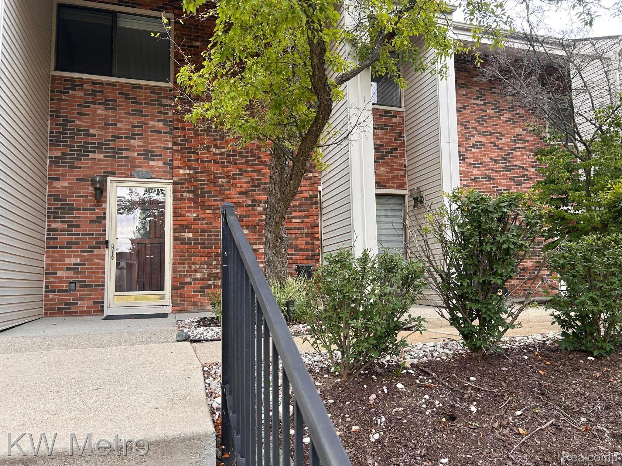 6168, Palomino, West Bloomfield, Michigan, 48322