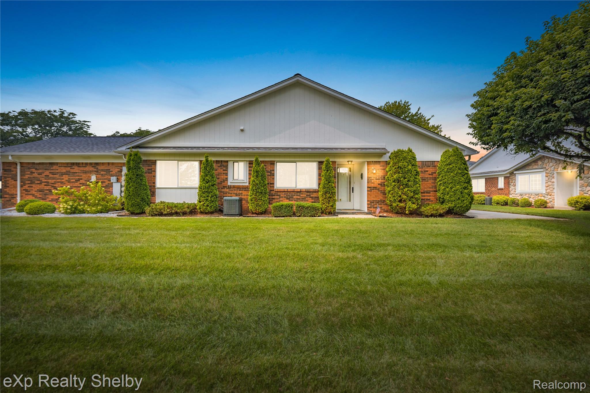 762, Country Club, St. Clair Shores, Michigan, 48082