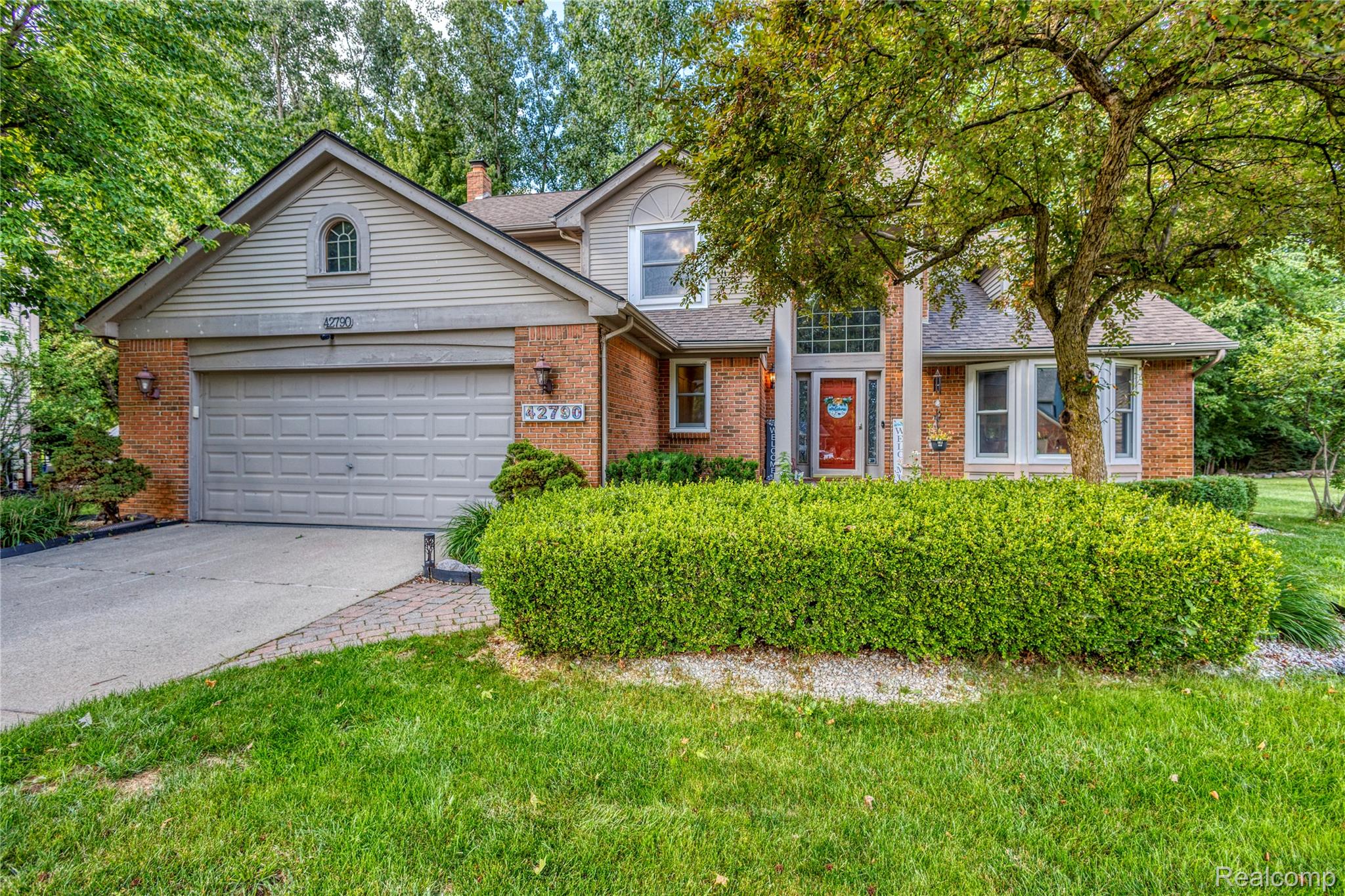 42790, Ledgeview, Novi, Michigan, 48377