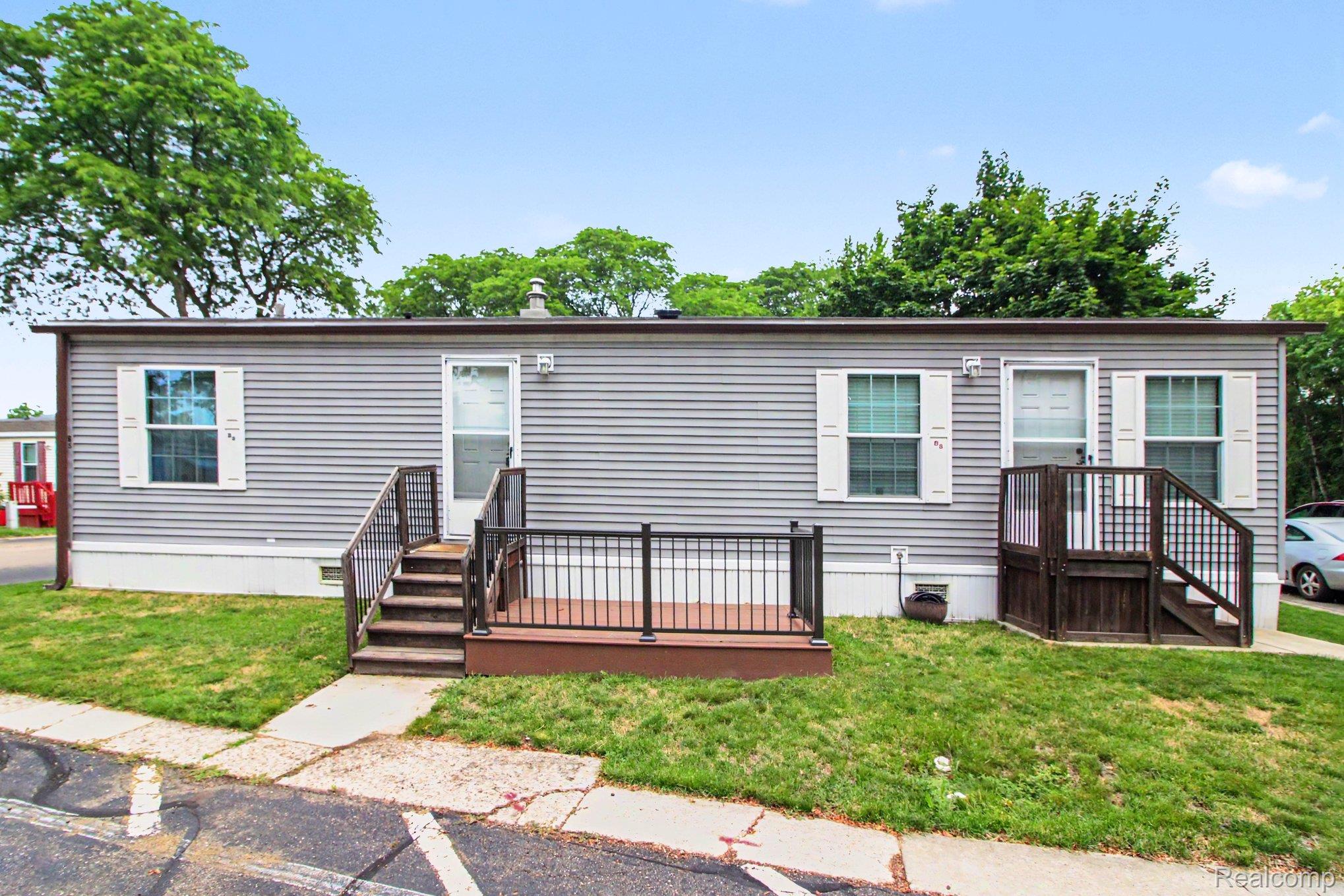 2740, Packard B8, Ann Arbor, Michigan, 48108