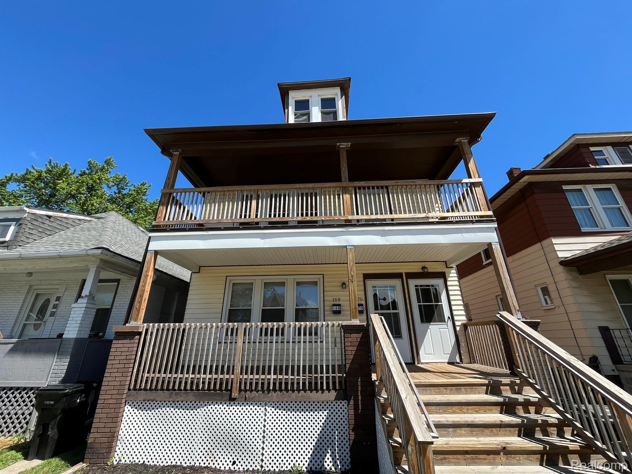 170, Bondie, Wyandotte, Michigan, 48192