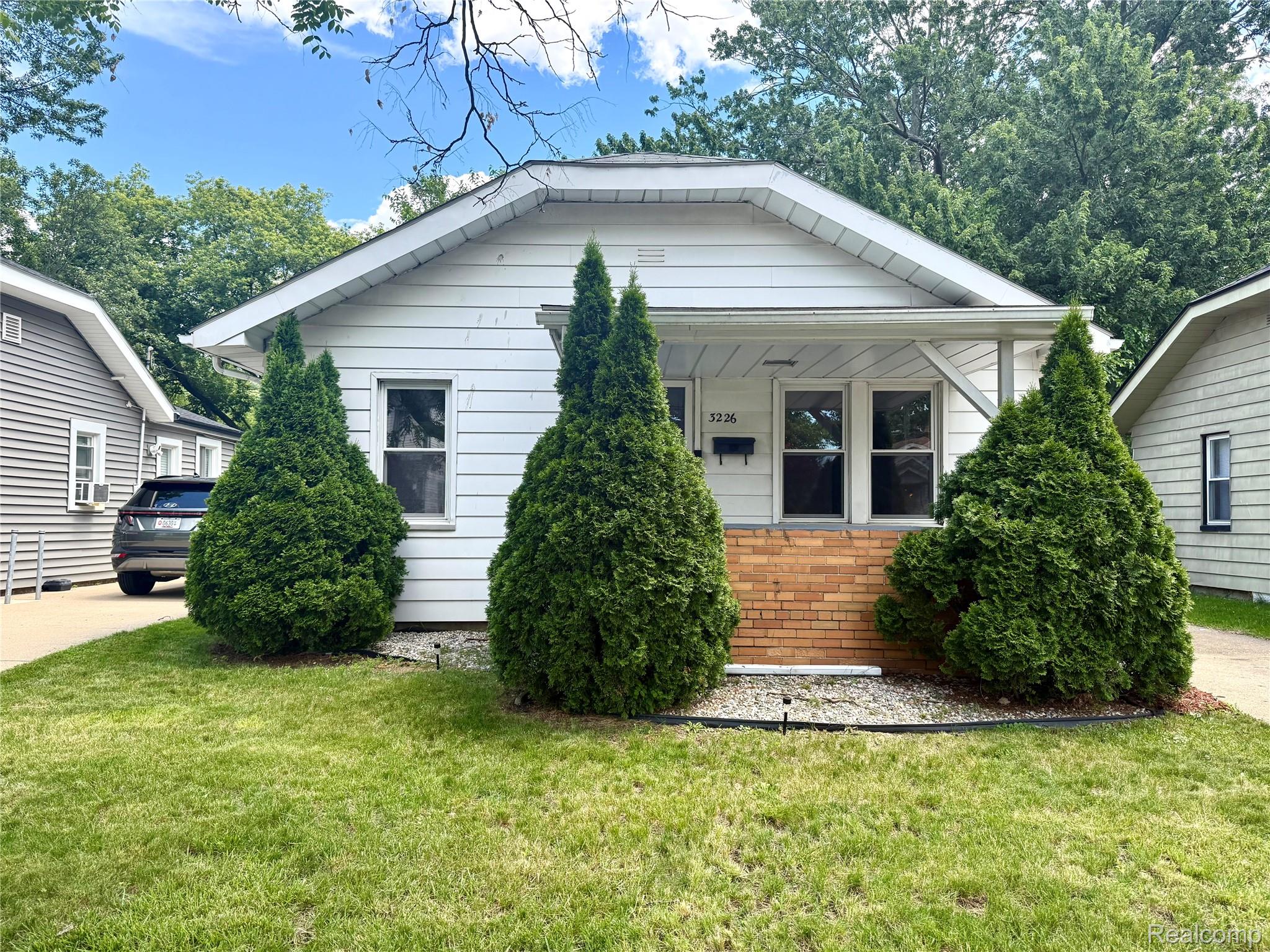3226, Grayson, Ferndale, Michigan, 48220