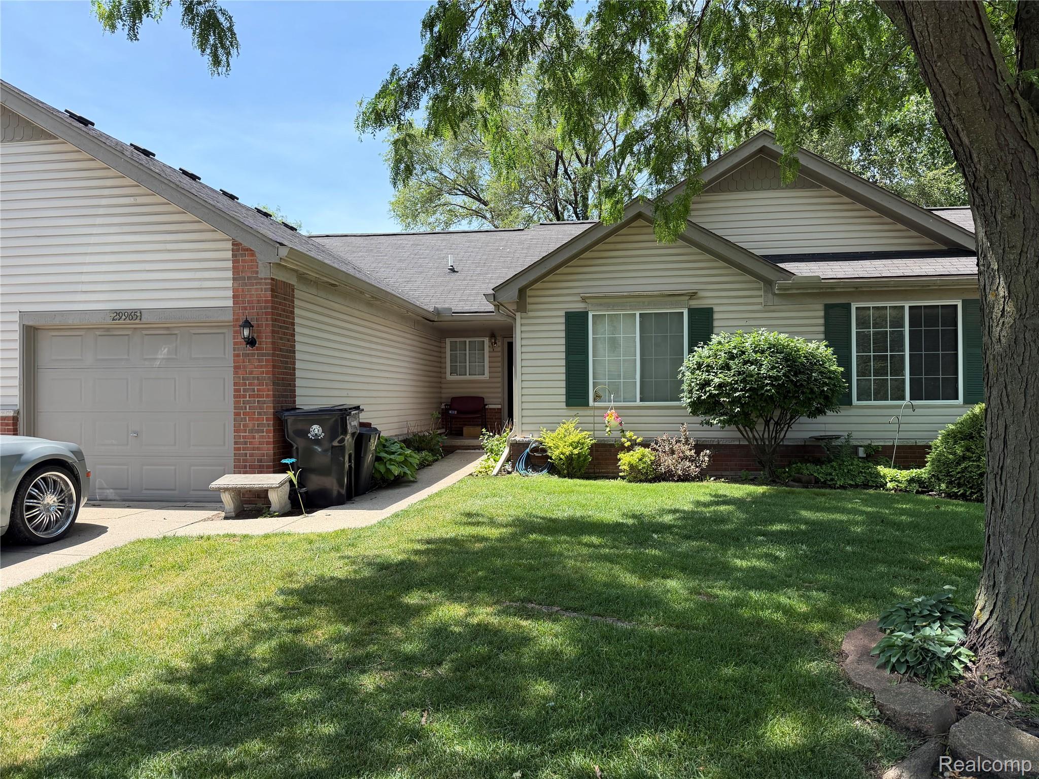 29965, Kenwood, Roseville, Michigan, 48066