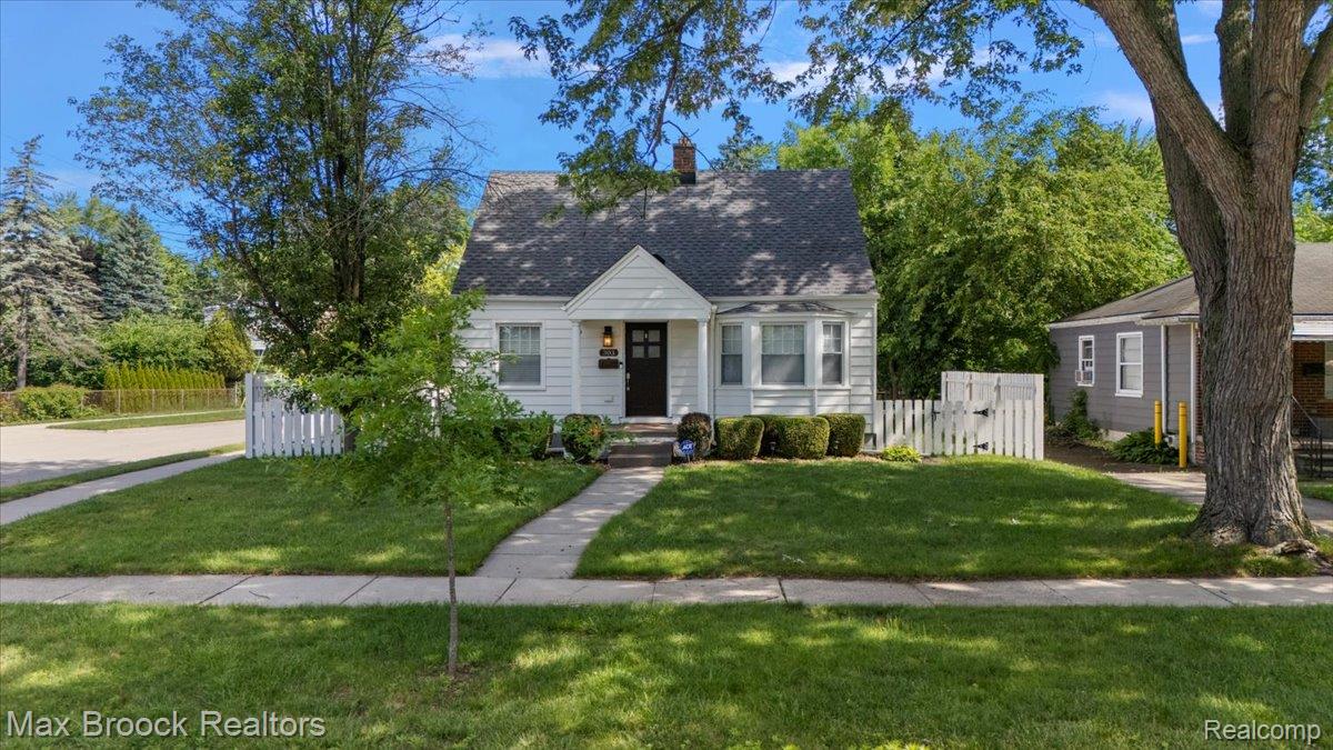 303, Midland, Royal Oak, Michigan, 48073