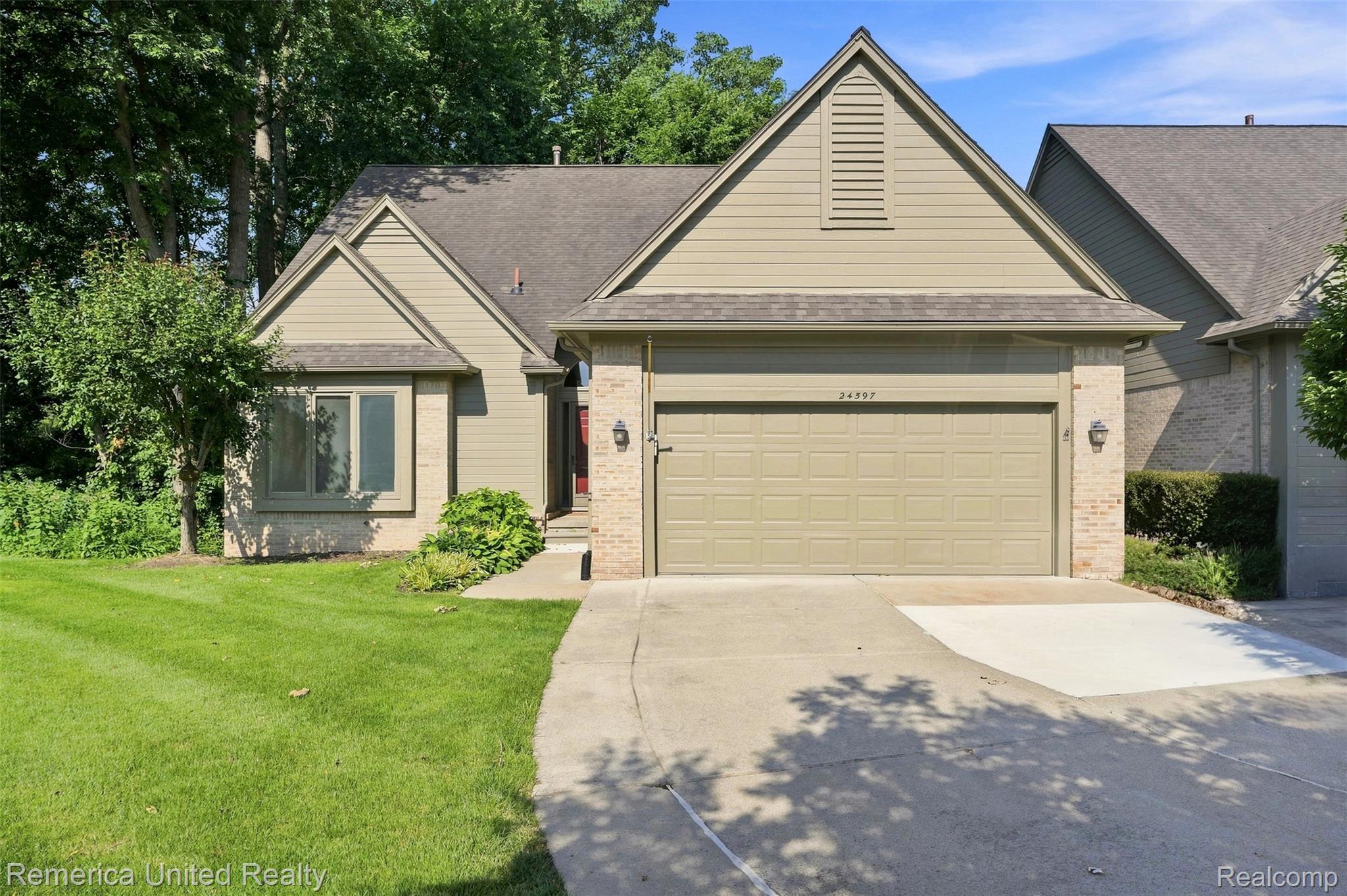 24597, Edgewood, Novi, Michigan, 48374