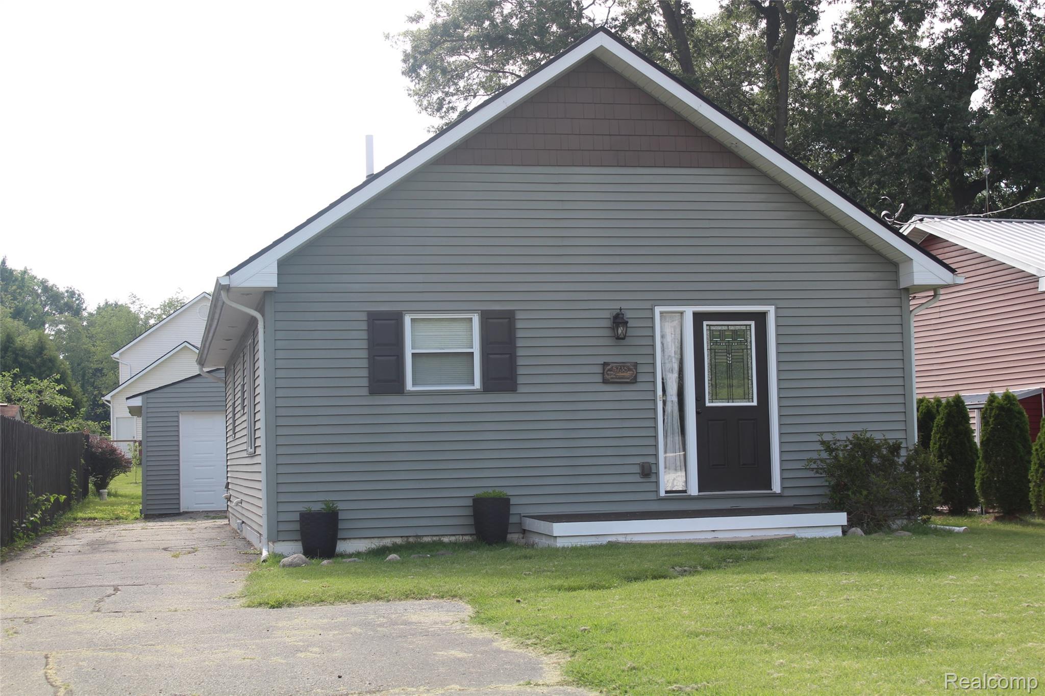 5735, Lake Grove, White Lake, Michigan, 48383