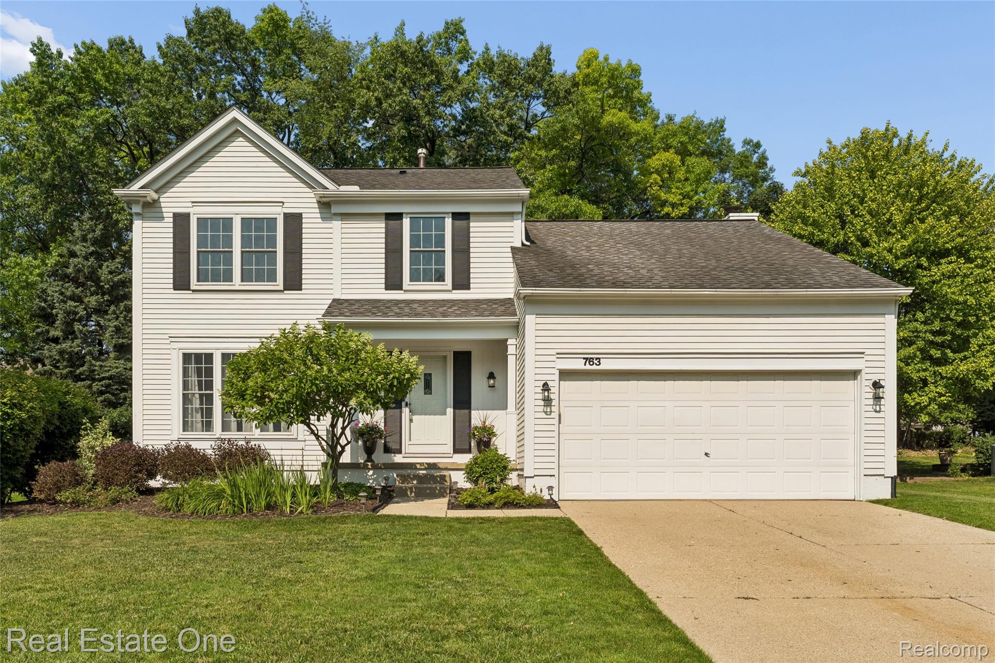 763, Whitney, Rochester Hills, Michigan, 48307